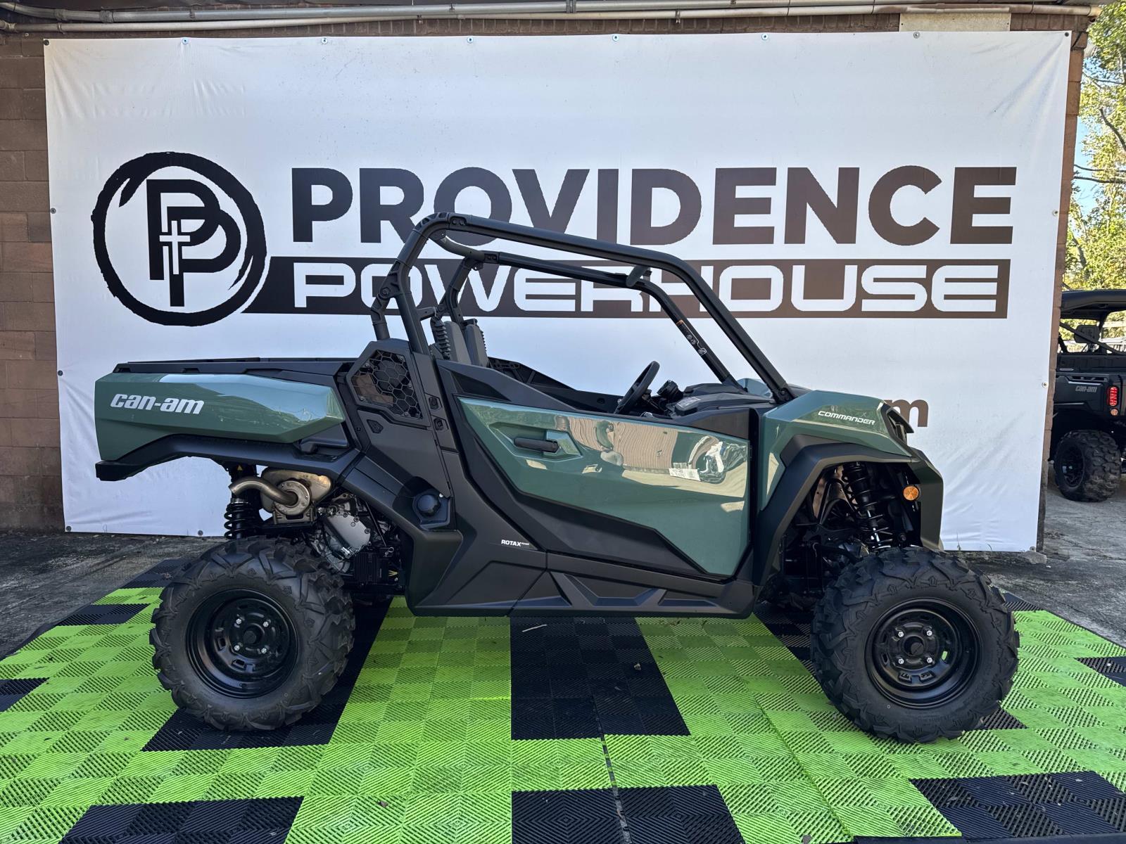 2025 Can-Am Commander DPS 1000