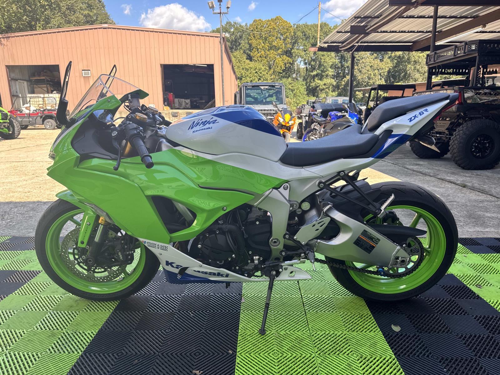 2024 Kawasaki Ninja ZX-6R ABS - Photo 5