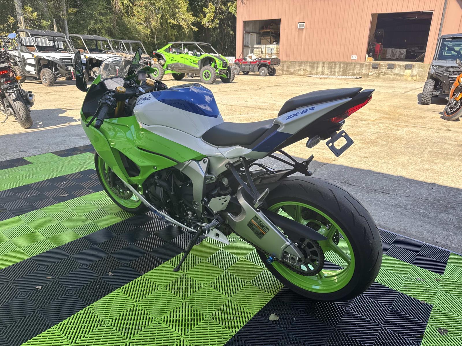 2024 Kawasaki Ninja ZX-6R ABS - Photo 4