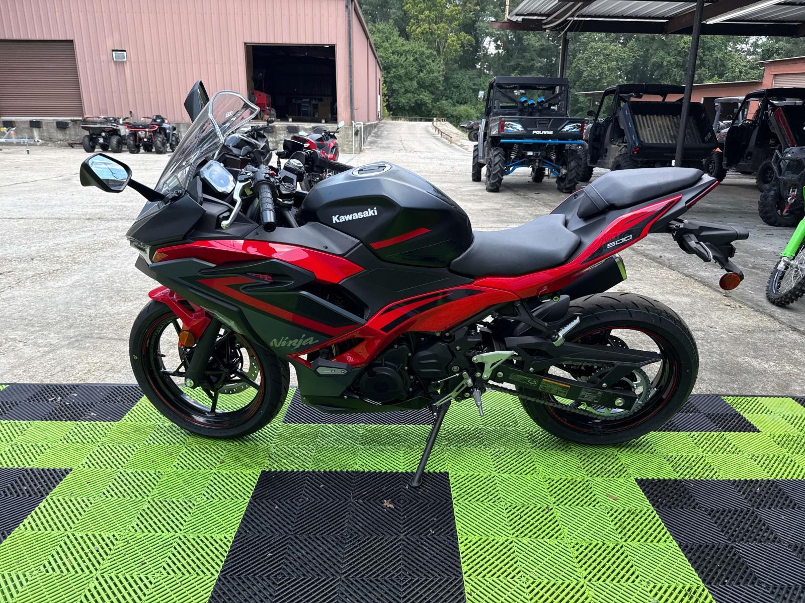 2025 Kawasaki Ninja 500 SE ABS - Photo 5