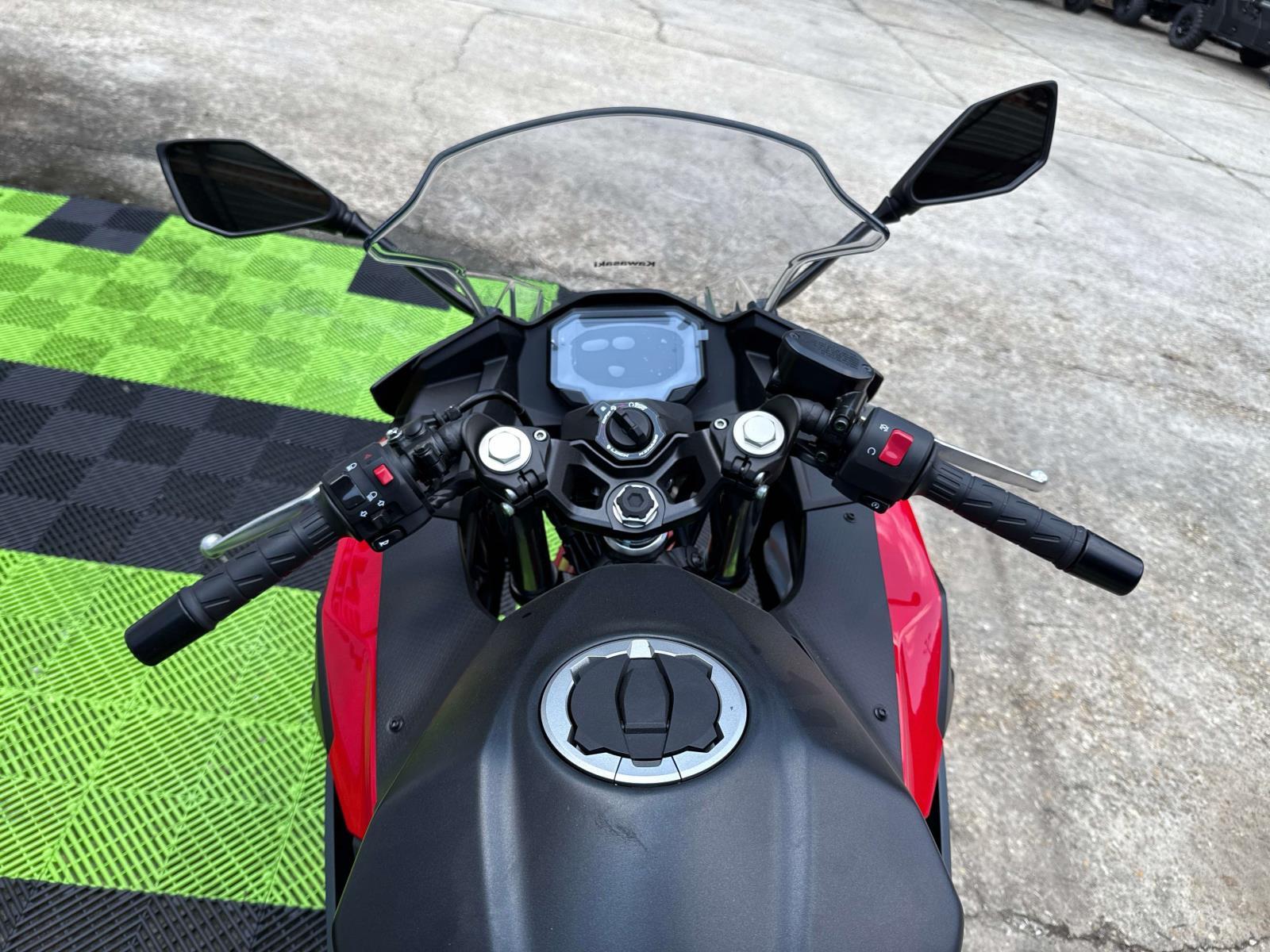 2025 Kawasaki Ninja 500 SE ABS - Photo 6