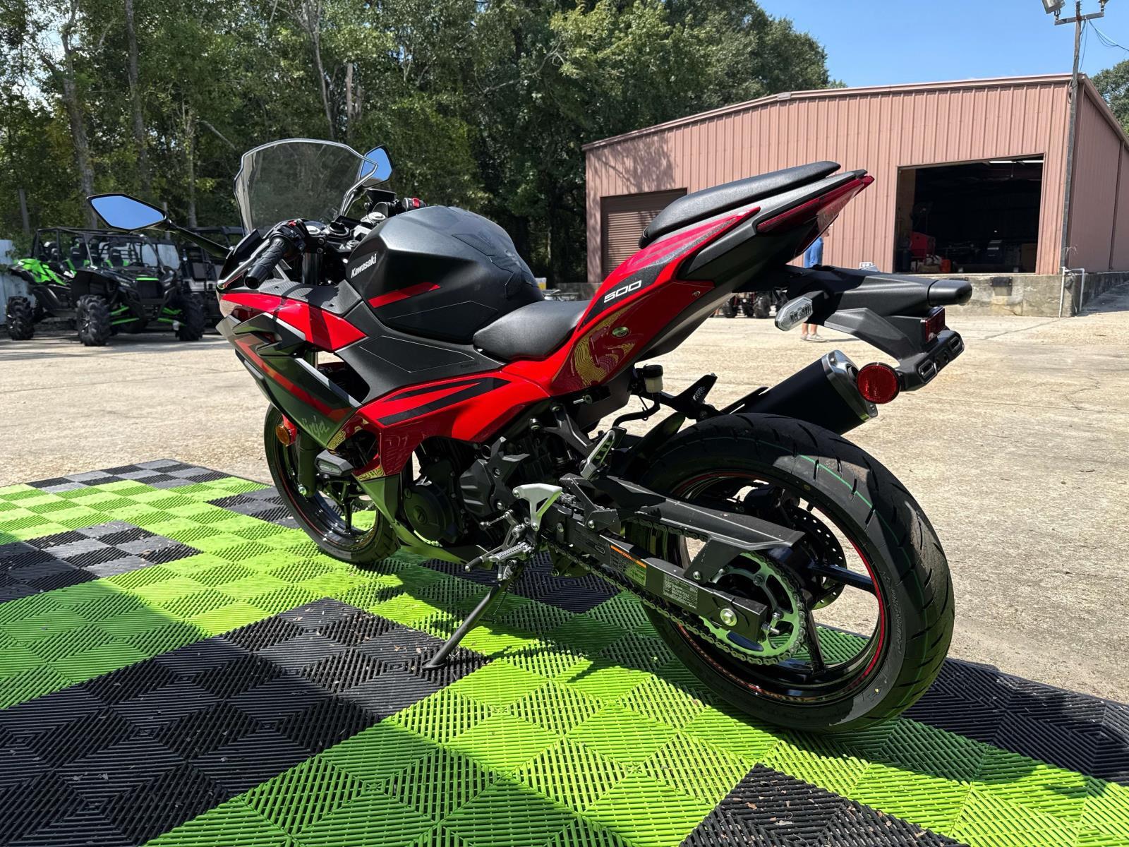 2025 Kawasaki Ninja 500 SE ABS - Photo 4