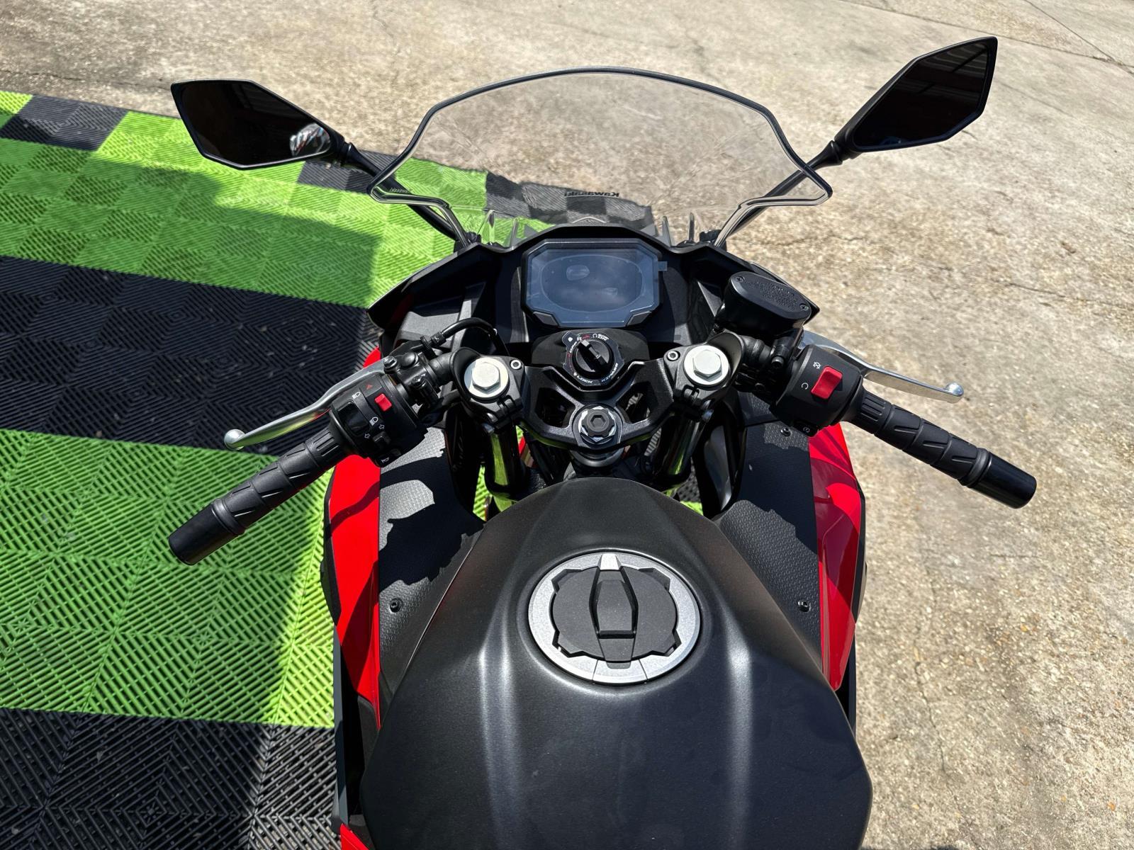 2025 Kawasaki Ninja 500 SE ABS - Photo 6