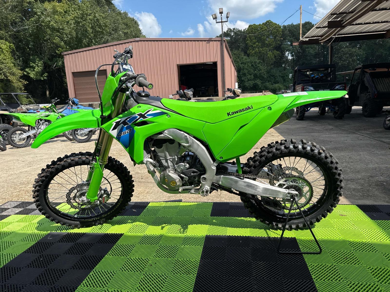 2026 Kawasaki KX 450 - Photo 5