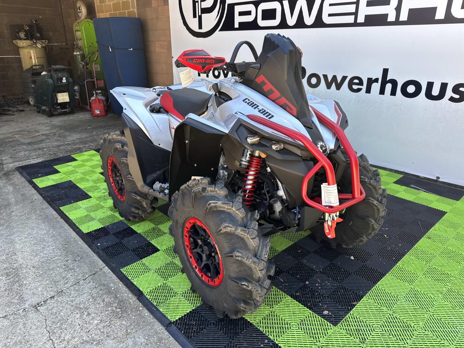 2025 Can-Am RENEGADE XMR 1000R - Photo 2