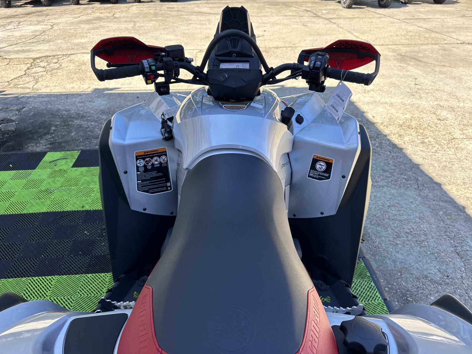 2025 Can-Am RENEGADE XMR 1000R - Photo 6