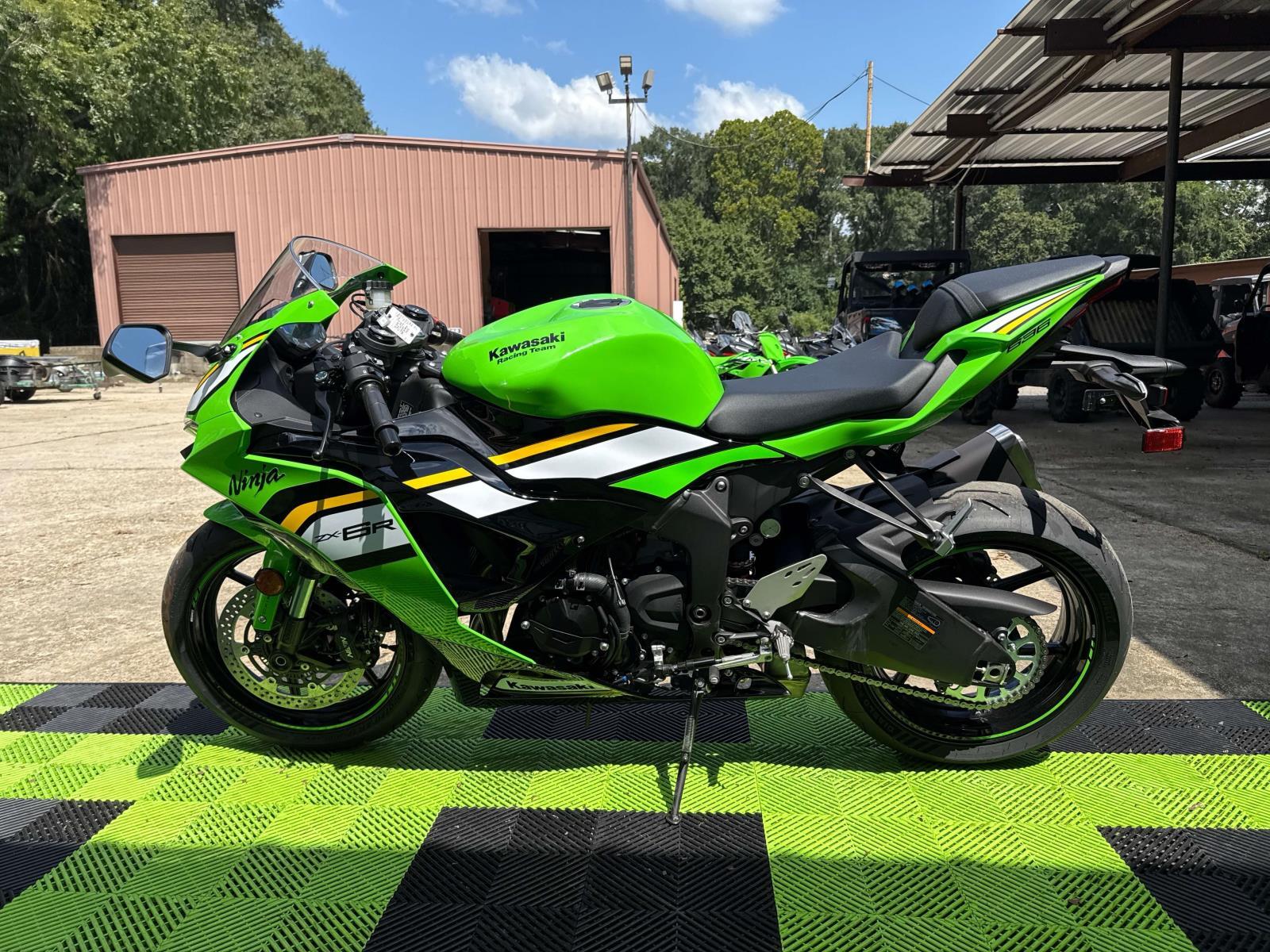2025 Kawasaki Ninja ZX-6R ABS - Photo 5