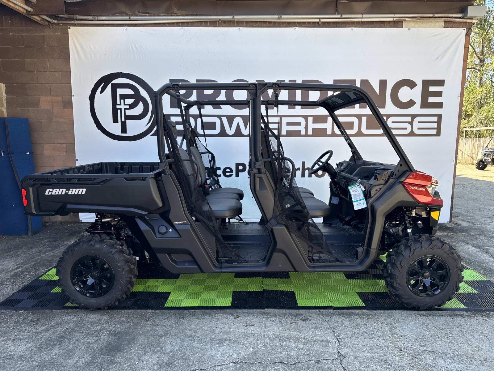 2025 Can-Am DEFENDER MAX DPS 64 HD10