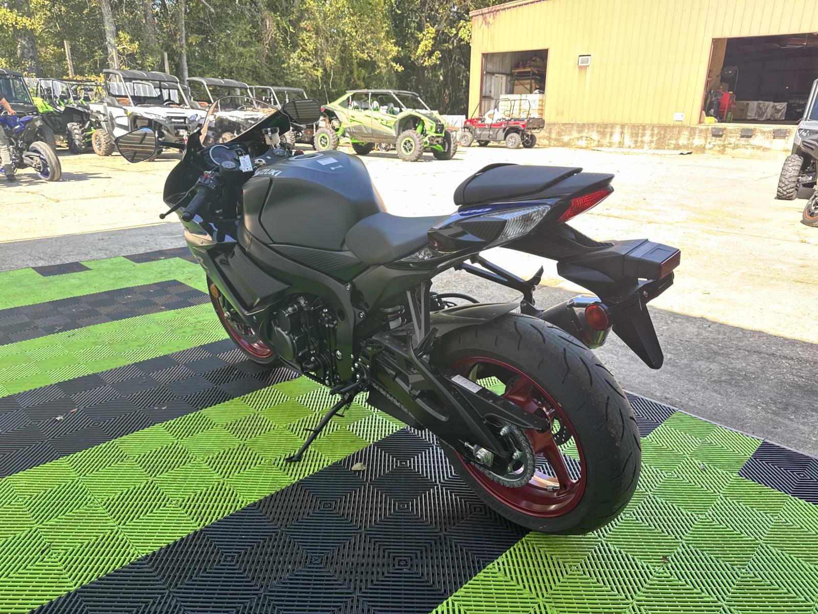 2026 Suzuki GSX-R 600  -  BLACK - Photo 4