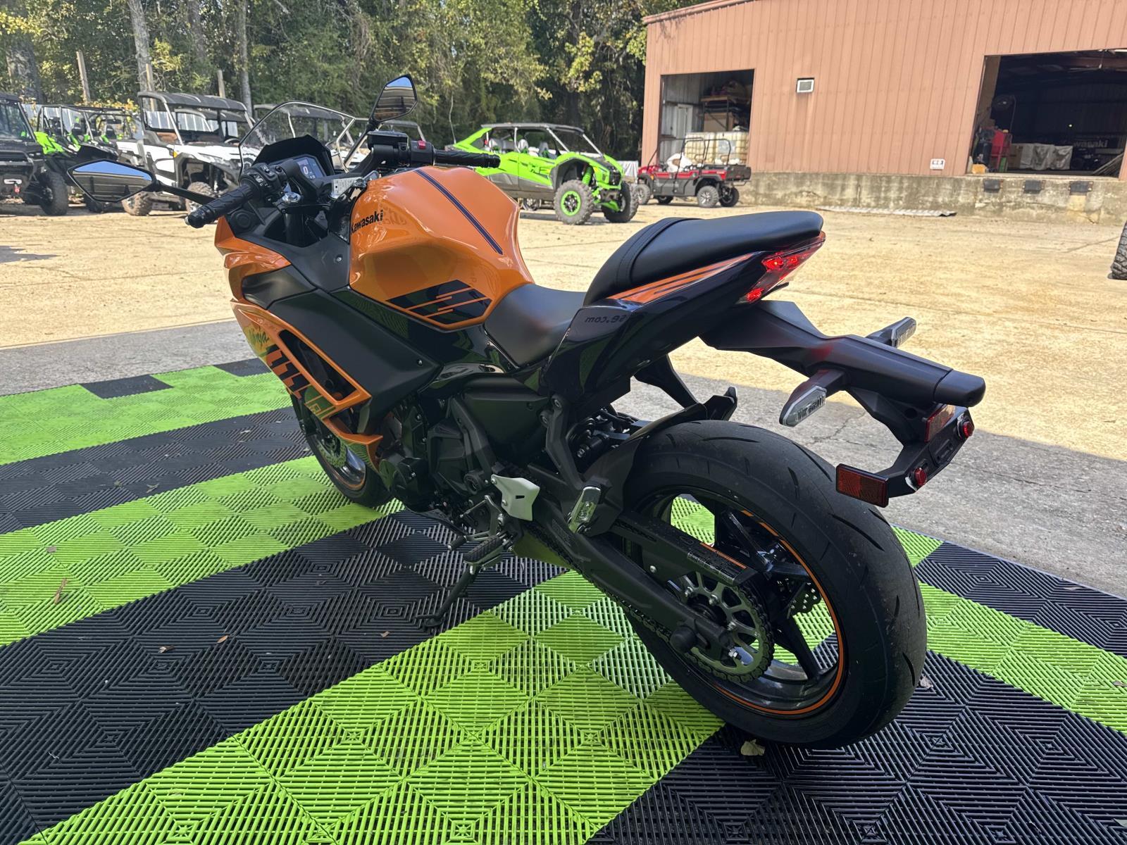 2025 Kawasaki Ninja® 650 ABS - Photo 4
