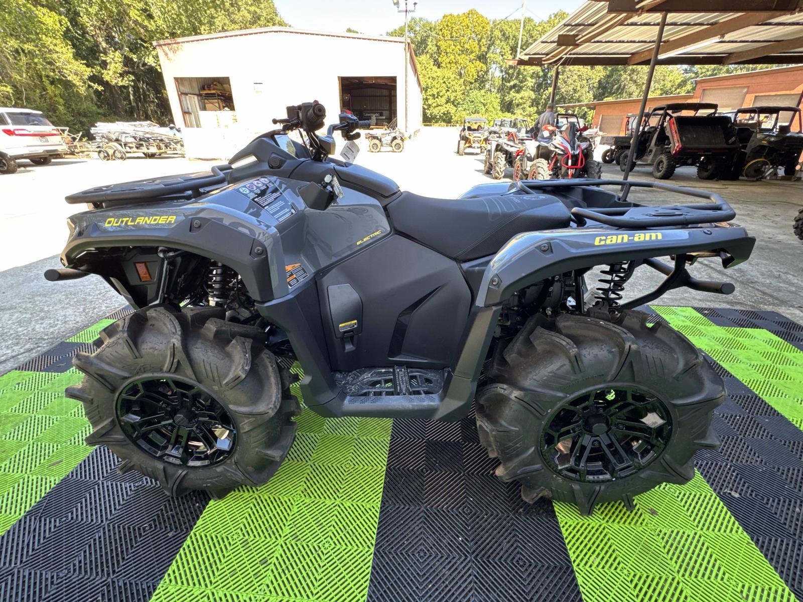 2026 Can-Am OUTLANDER EV37 - Photo 5