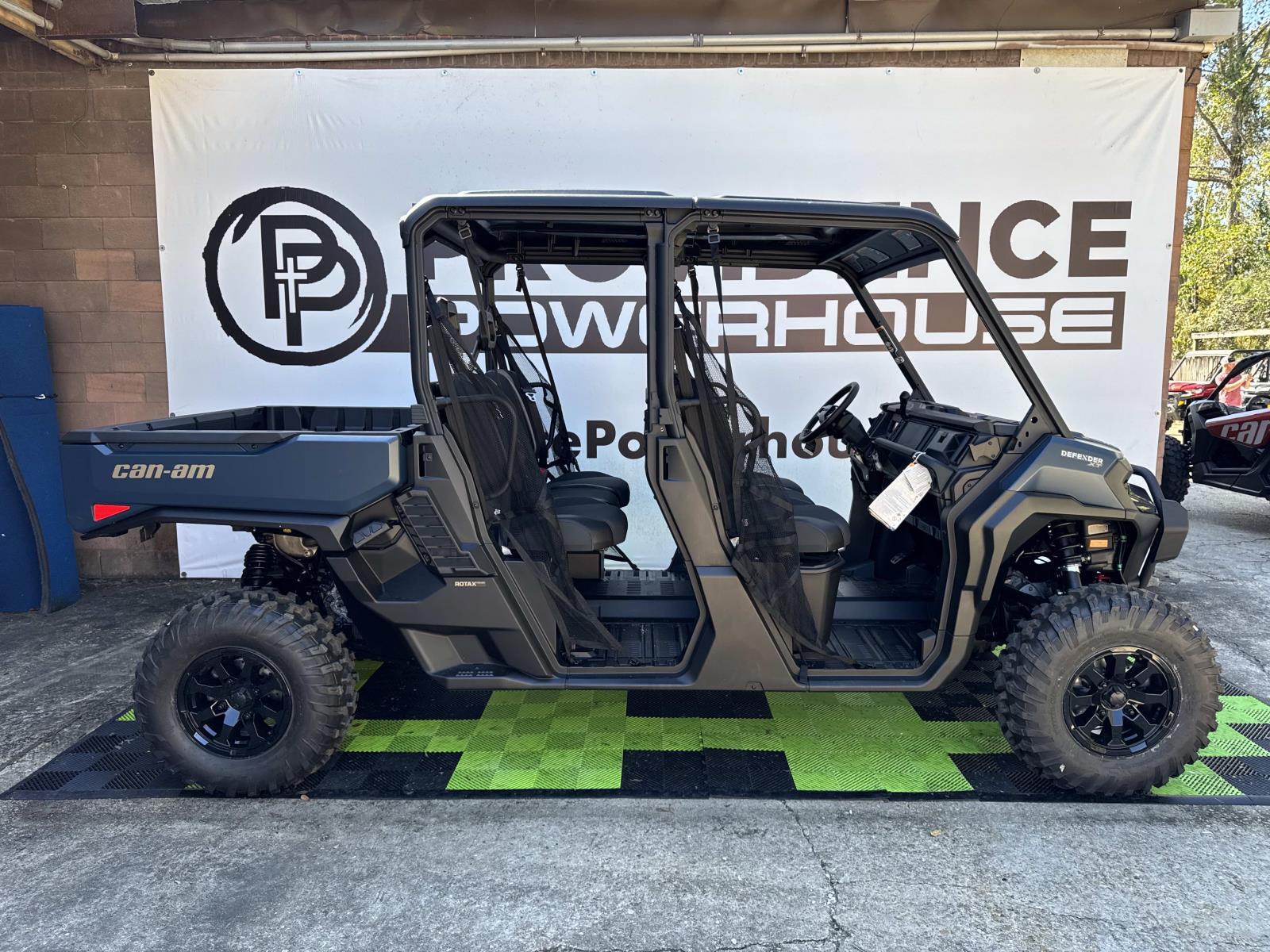 2026 Can-Am DEFENDER MAX XT HD11