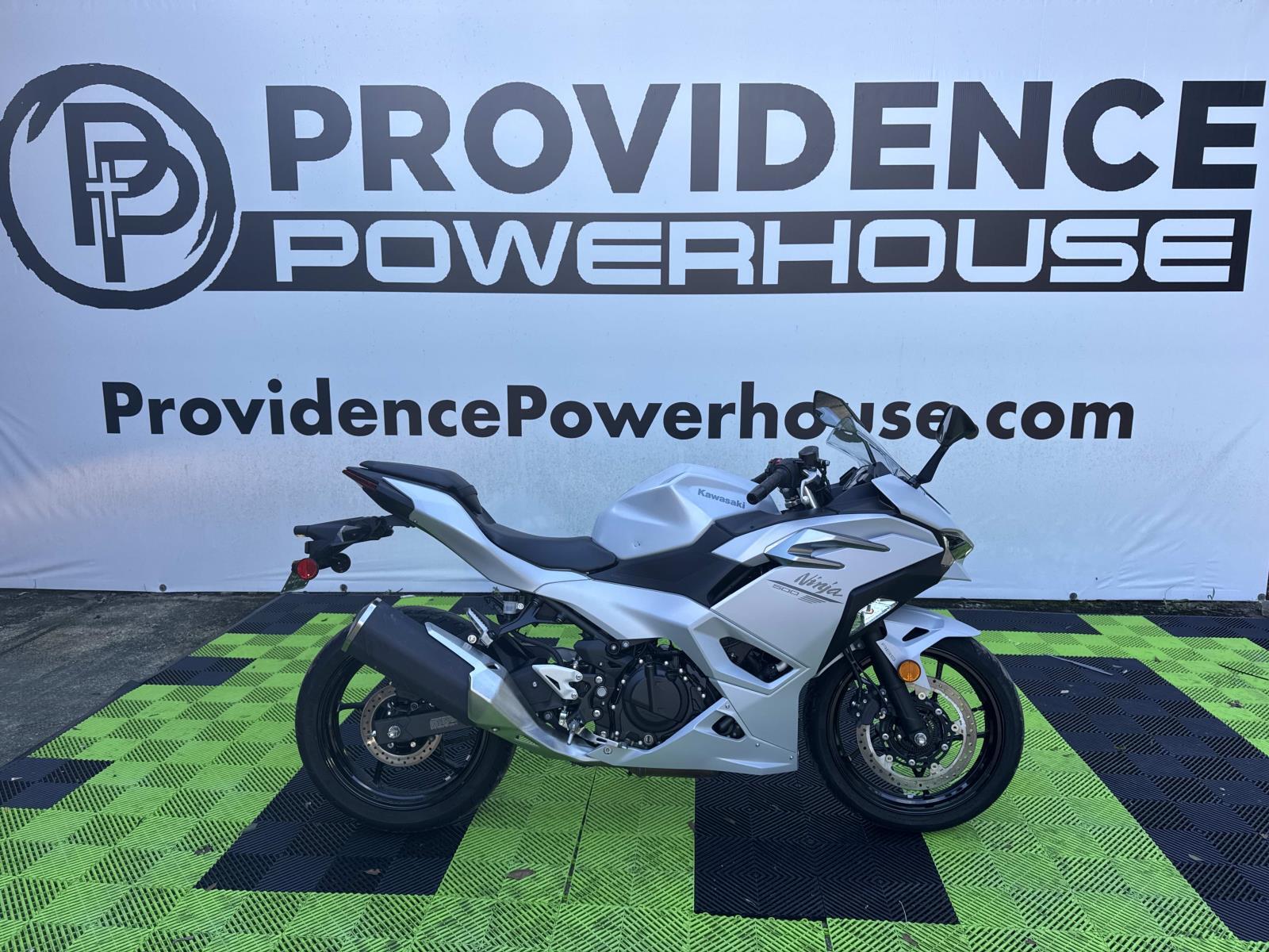 2025 Kawasaki Ninja® 500 ABS
