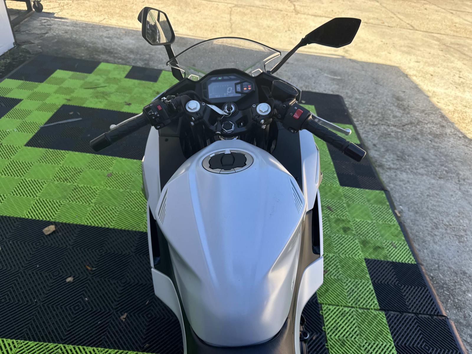 2025 Kawasaki Ninja® 500 ABS - Photo 6