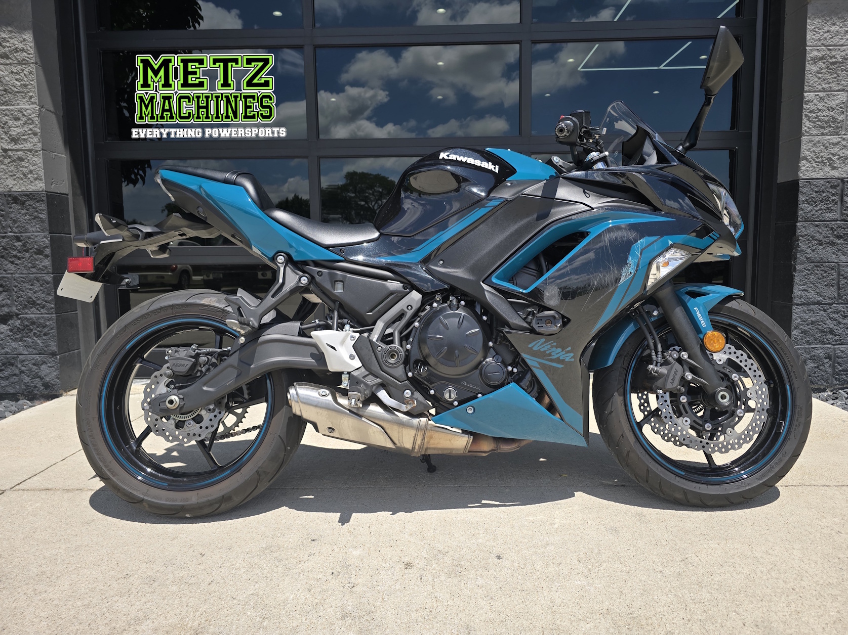 Used Street Bikes from Kawasaki Metz Machines