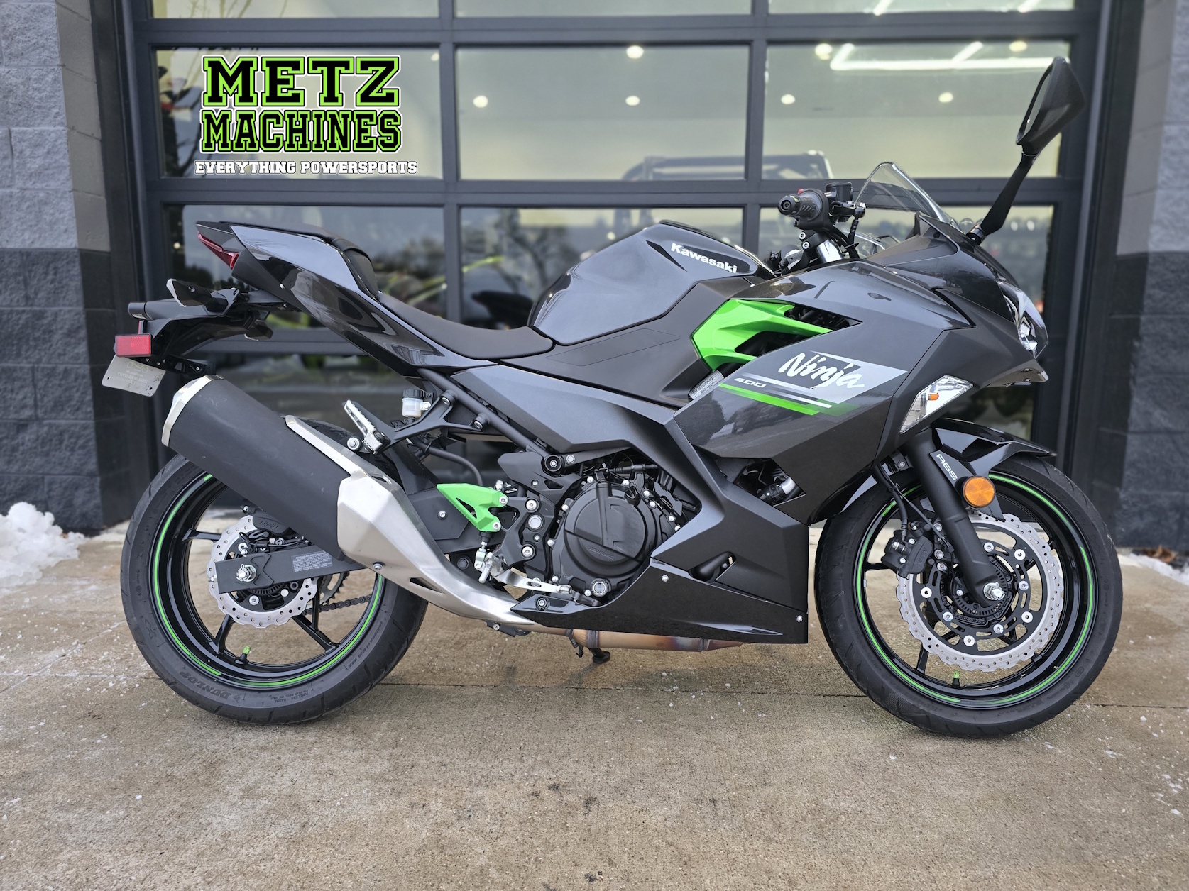 Used Street Bikes from Kawasaki Metz Machines