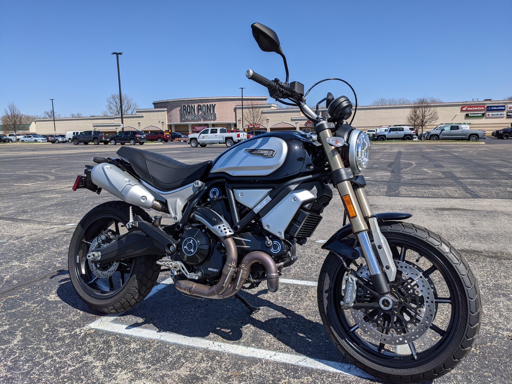 18 Ducati Scrambler 1100 For Sale In Westerville Oh Indian Motorcycle Of Columbus Westerville Oh 877 315 2453