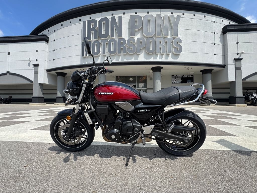 2023 Street Bikes and Side x Side Indian Motorcycle of