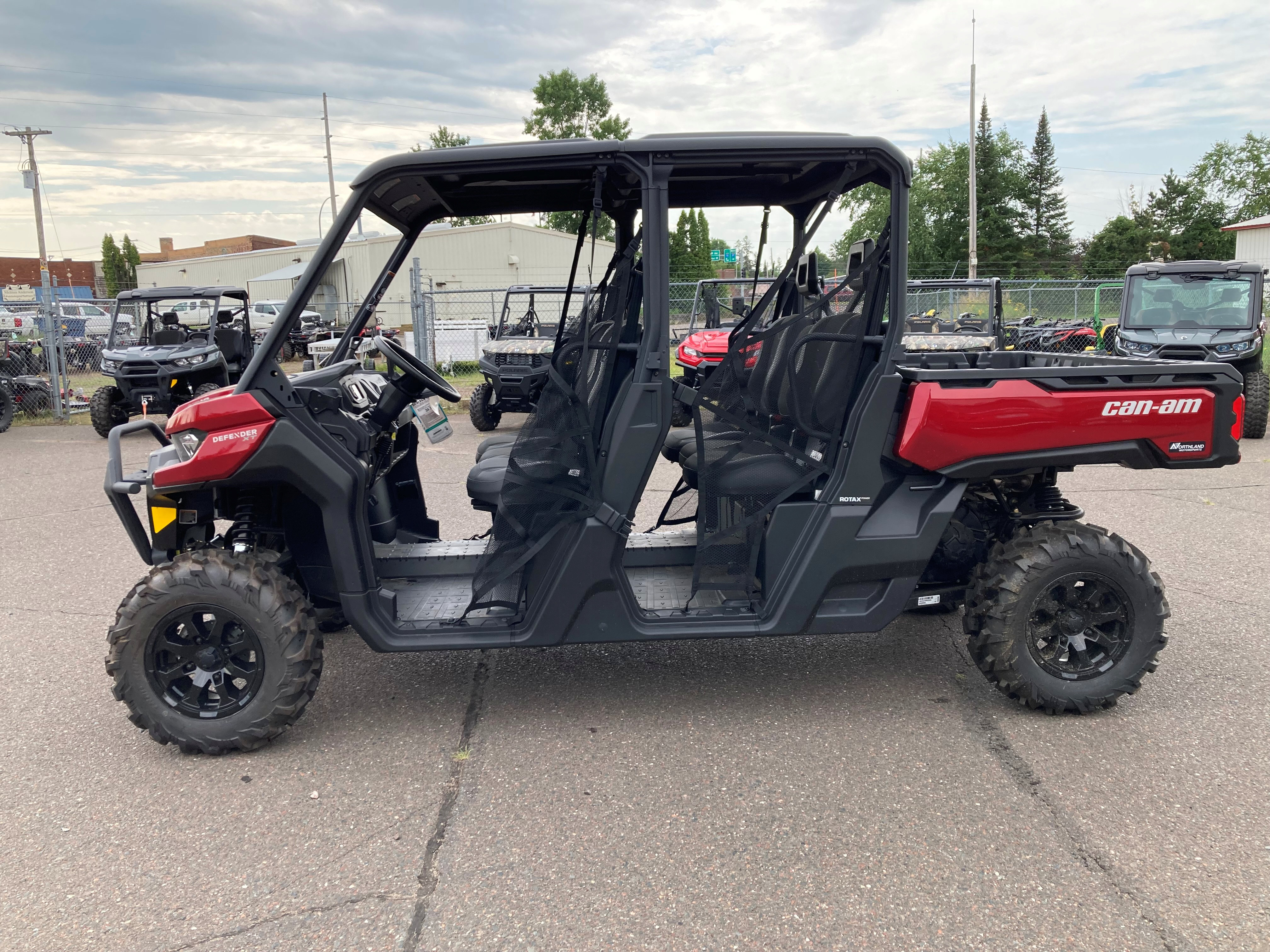 2024 Can-Am DEFENDER MAX XT HD10 / 8MRB - Photo 14