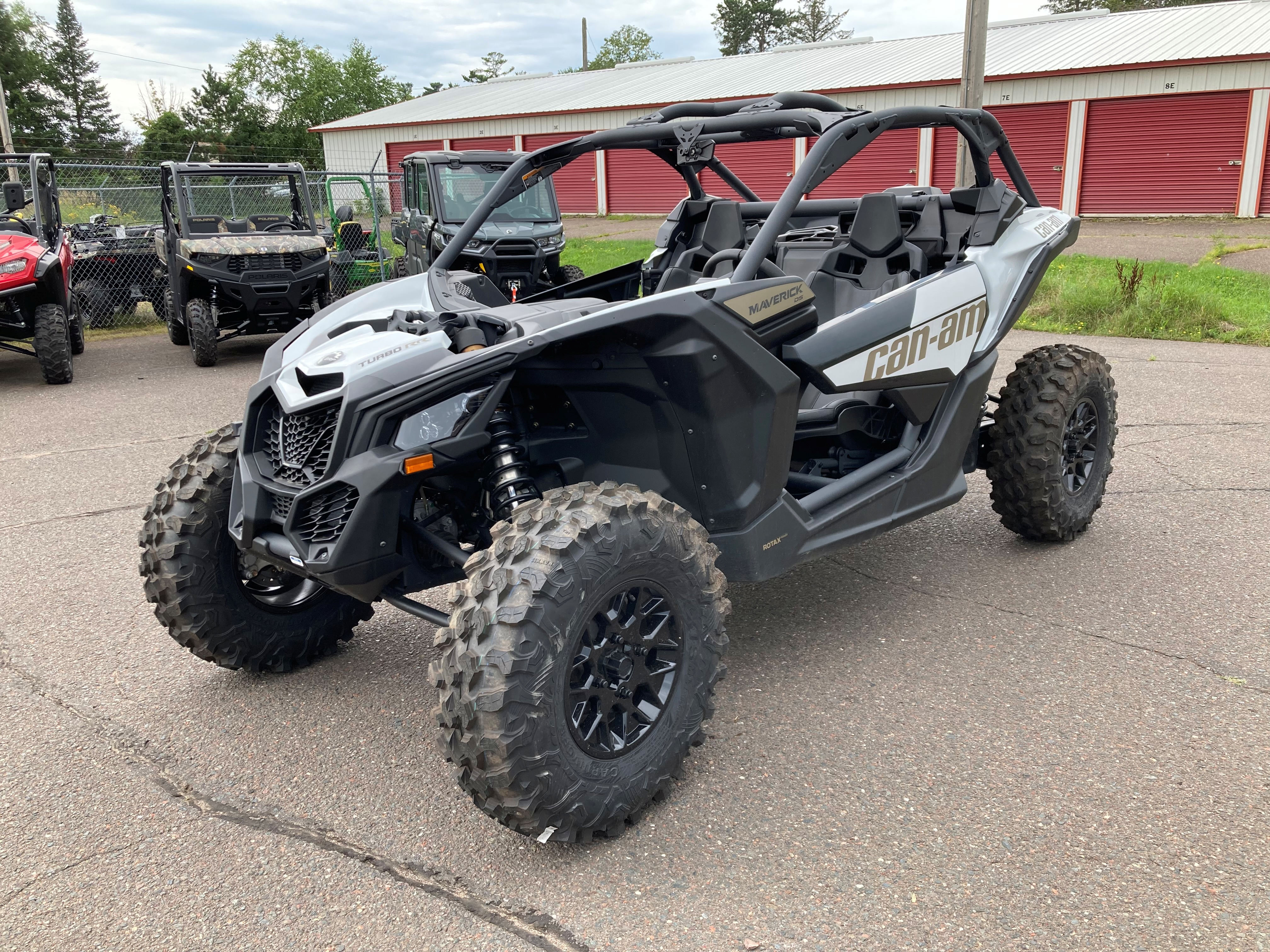 2024 Can-Am MAVERICK X3 DS TURBO RR / 7XRF - Photo 6