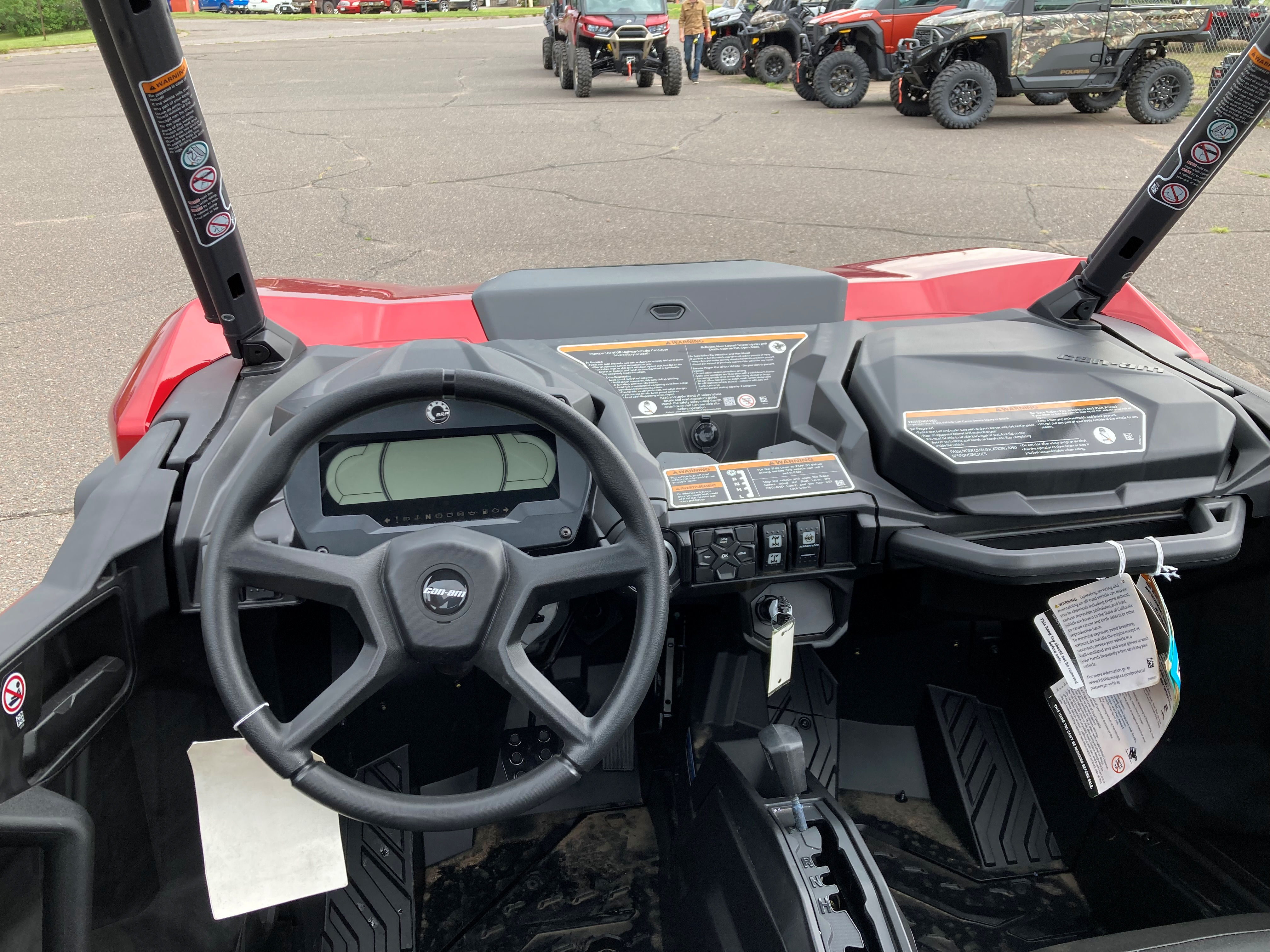 2024 Can-Am Commander XT 700 / 9ARB00 - Photo 10