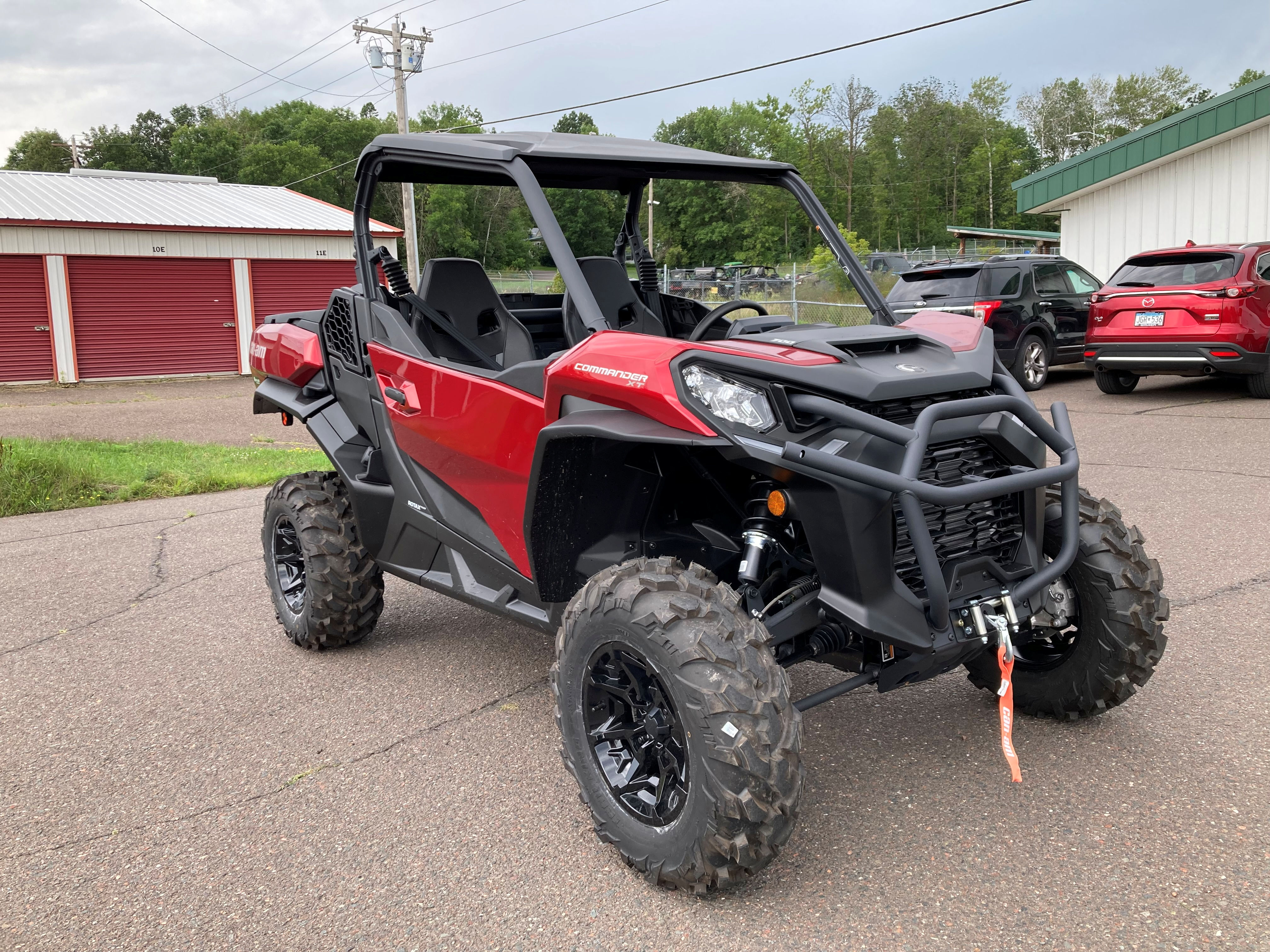 2024 Can-Am Commander XT 700 / 9ARB00 - Photo 2