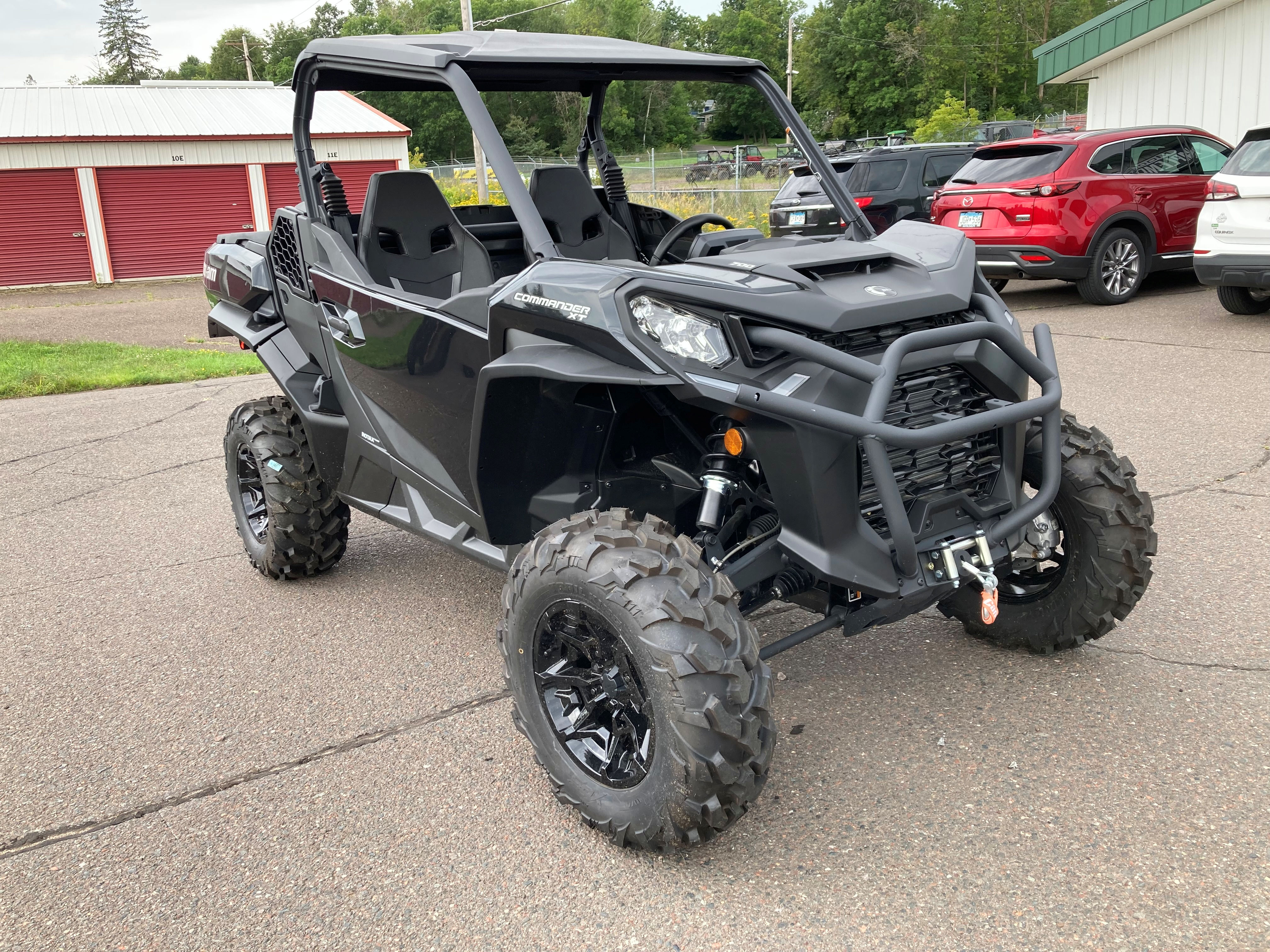2024 Can-Am COMMANDER XT 700 / 0009ARD00 - Photo 2