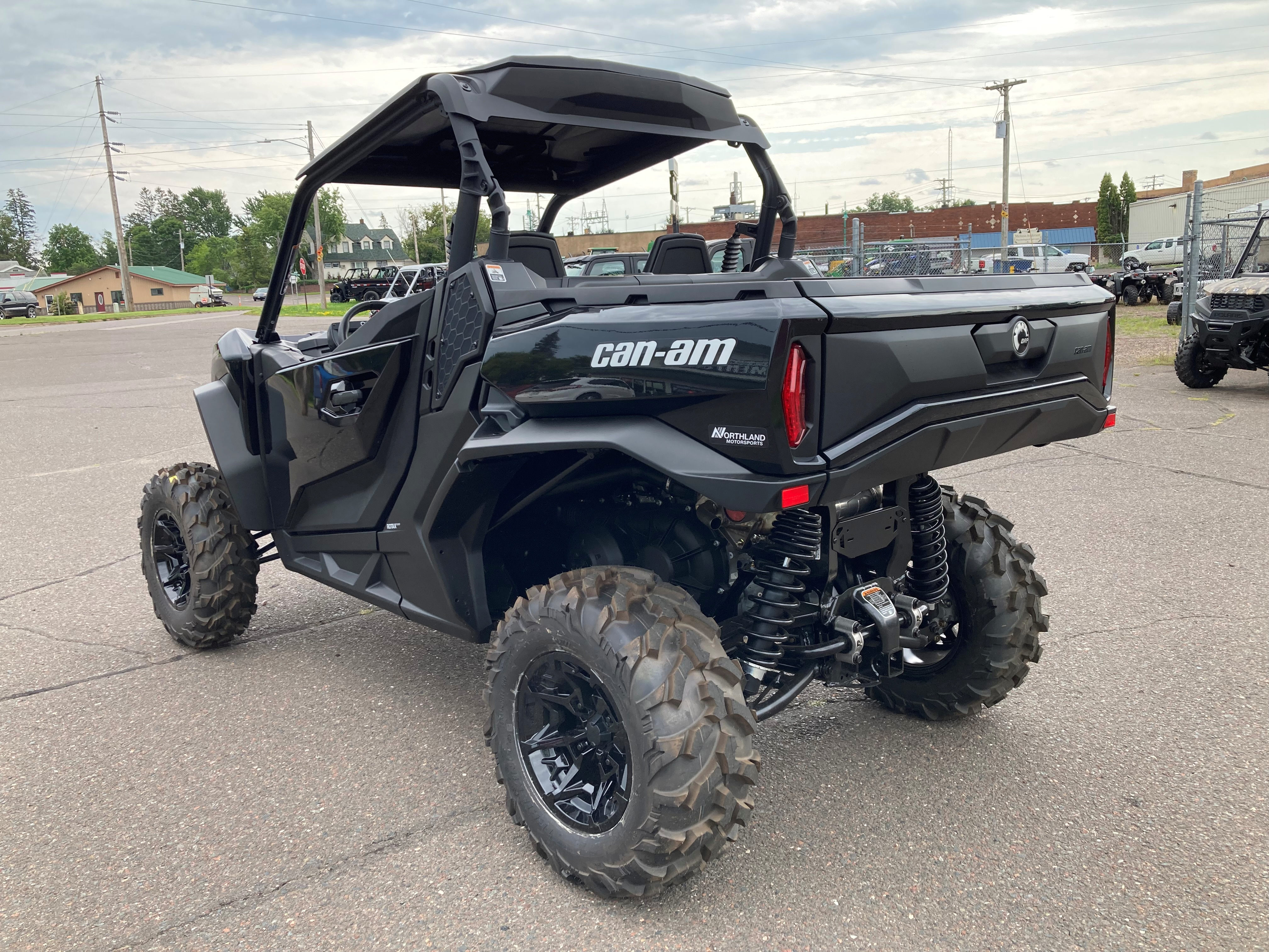 2024 Can-Am Commander XT 700 / 9ARD00 - Photo 15