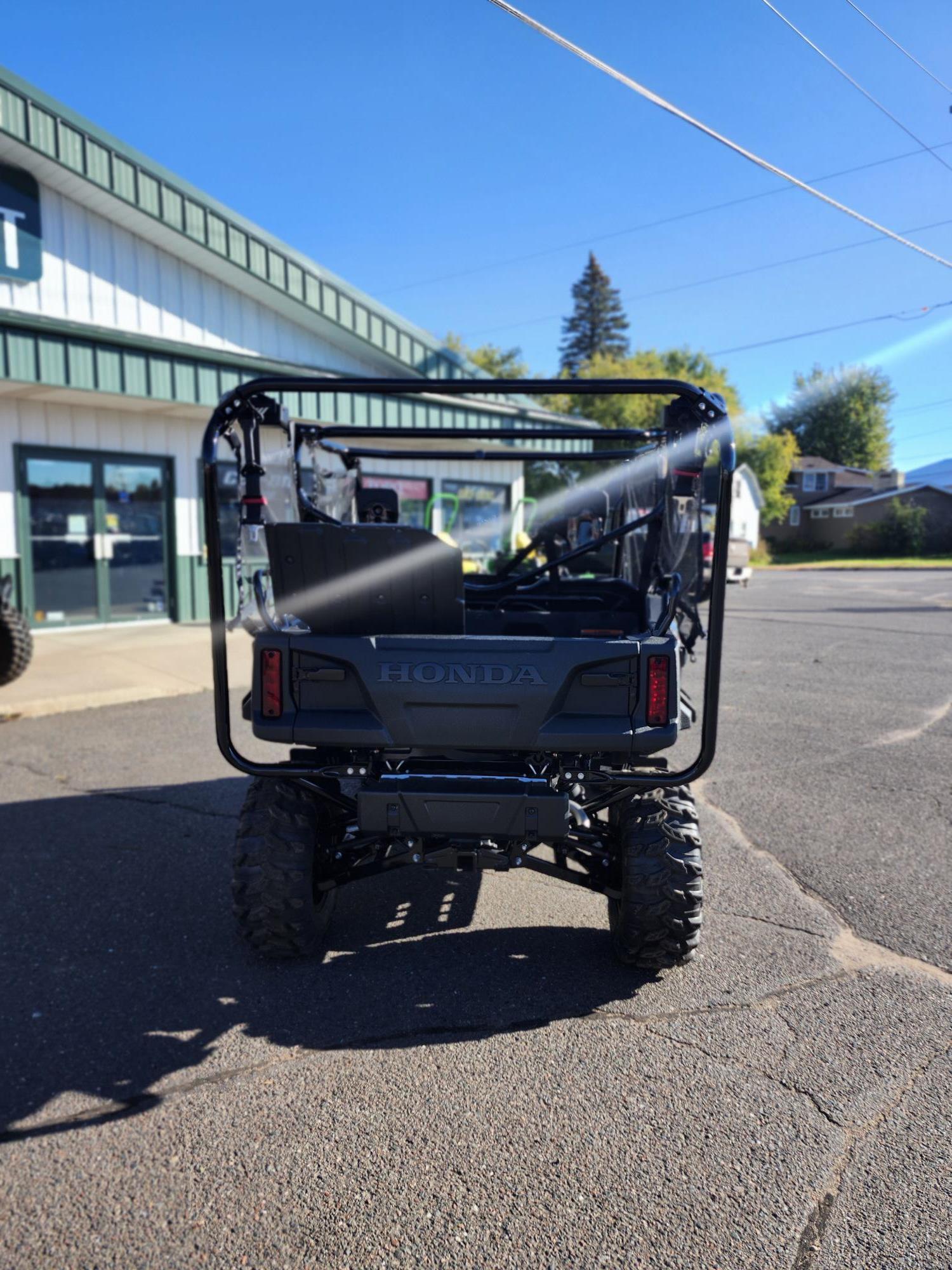 2024 Honda Pioneer 1000-5 Deluxe / 260436 - Photo 9