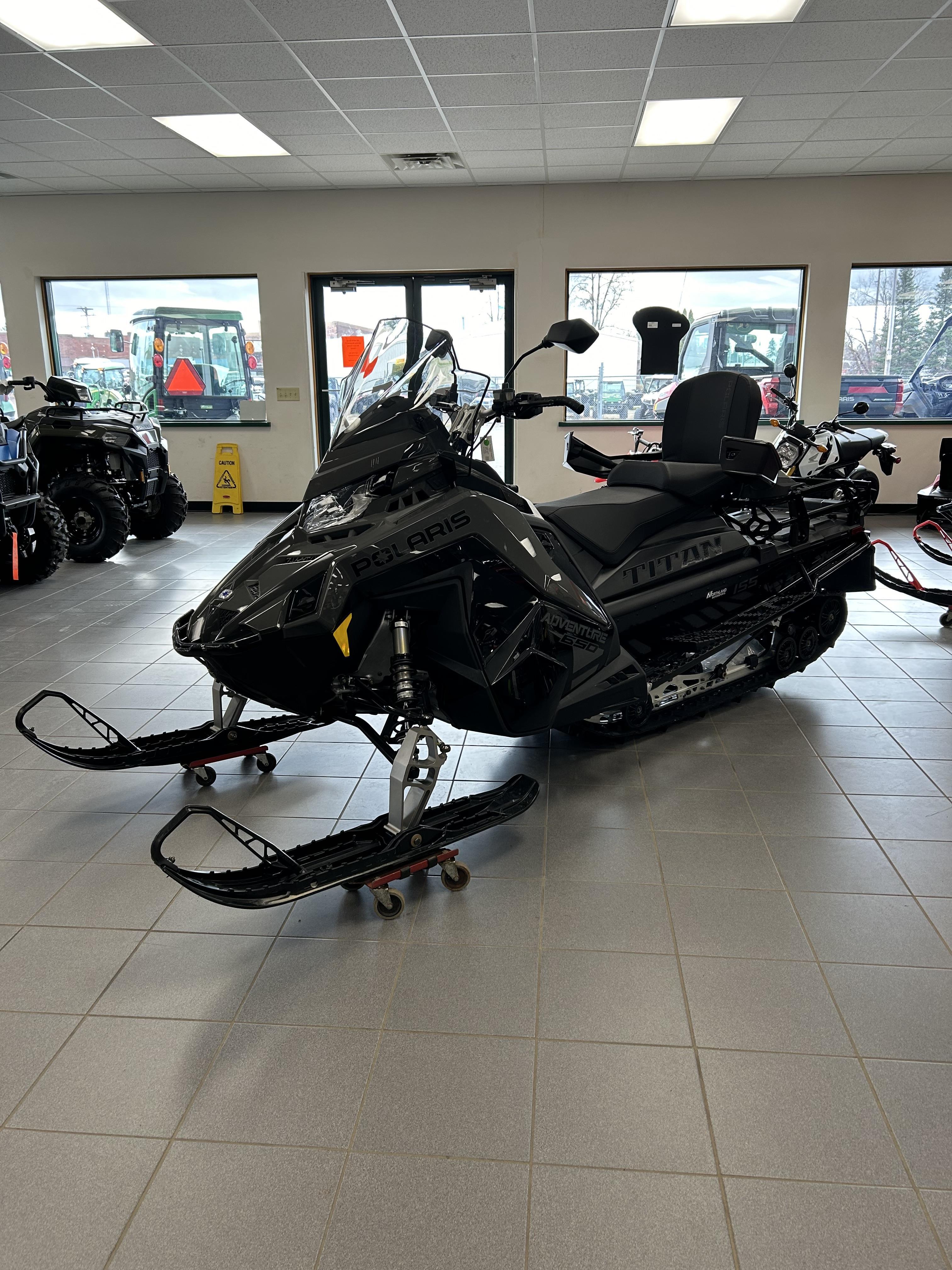 2025 Polaris Titan 650 Adventure 155 / S25AJE6RSN