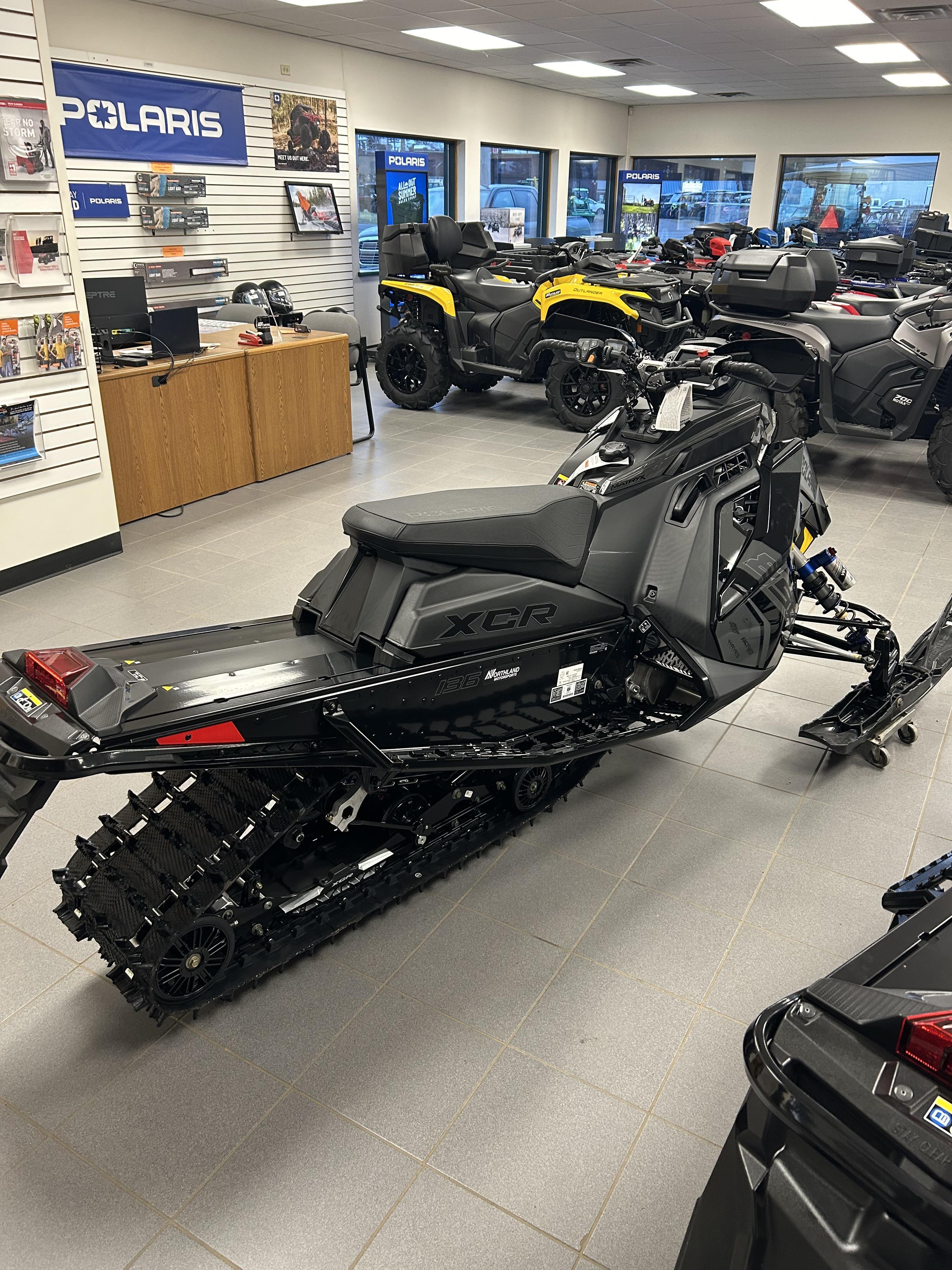 2025 Polaris 850 Indy XCR 136 / S25TDL8RS - Photo 10