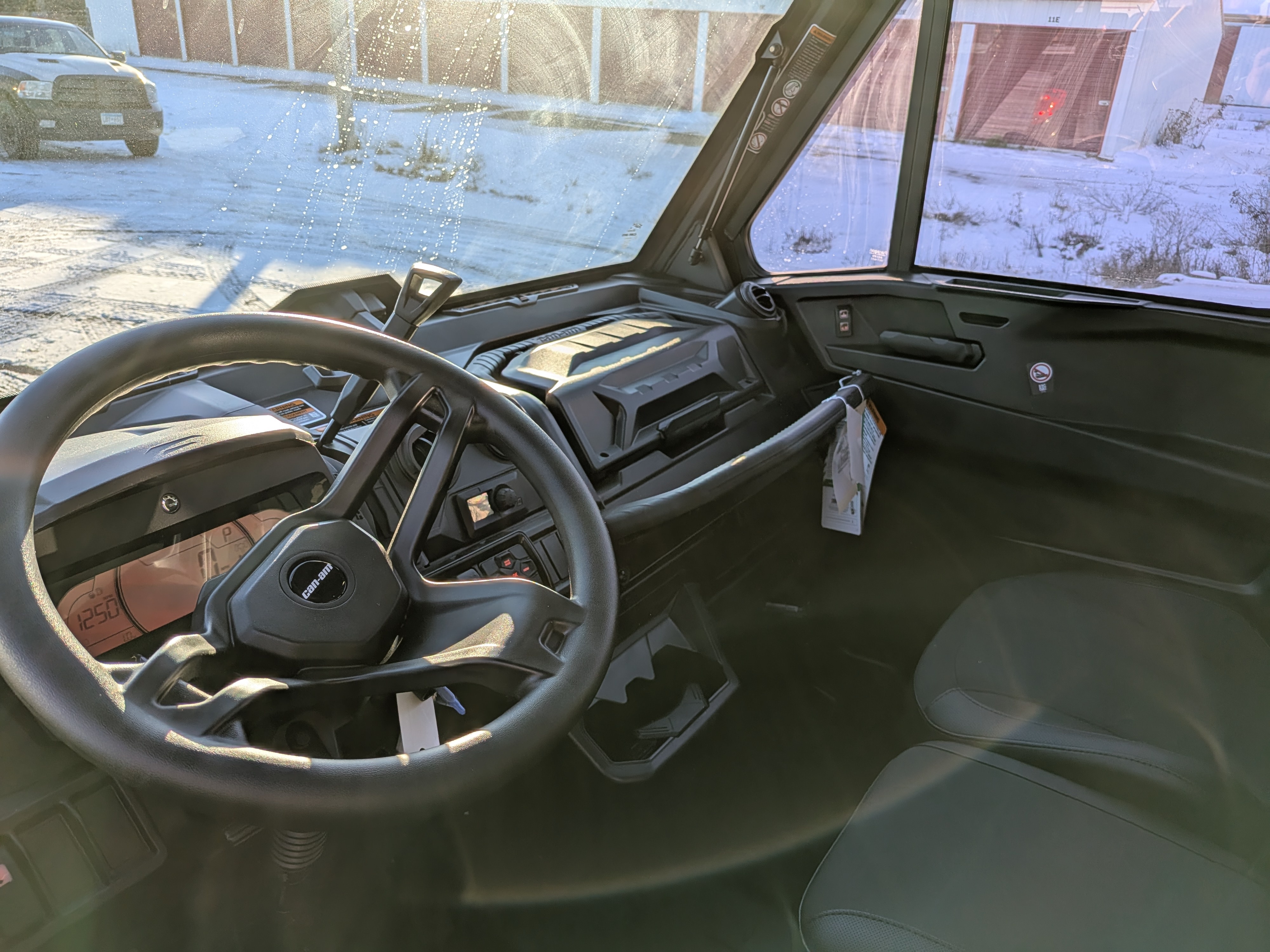 2025 Can-Am Defender Limited Cab HD10 / 8JSF - Photo 8