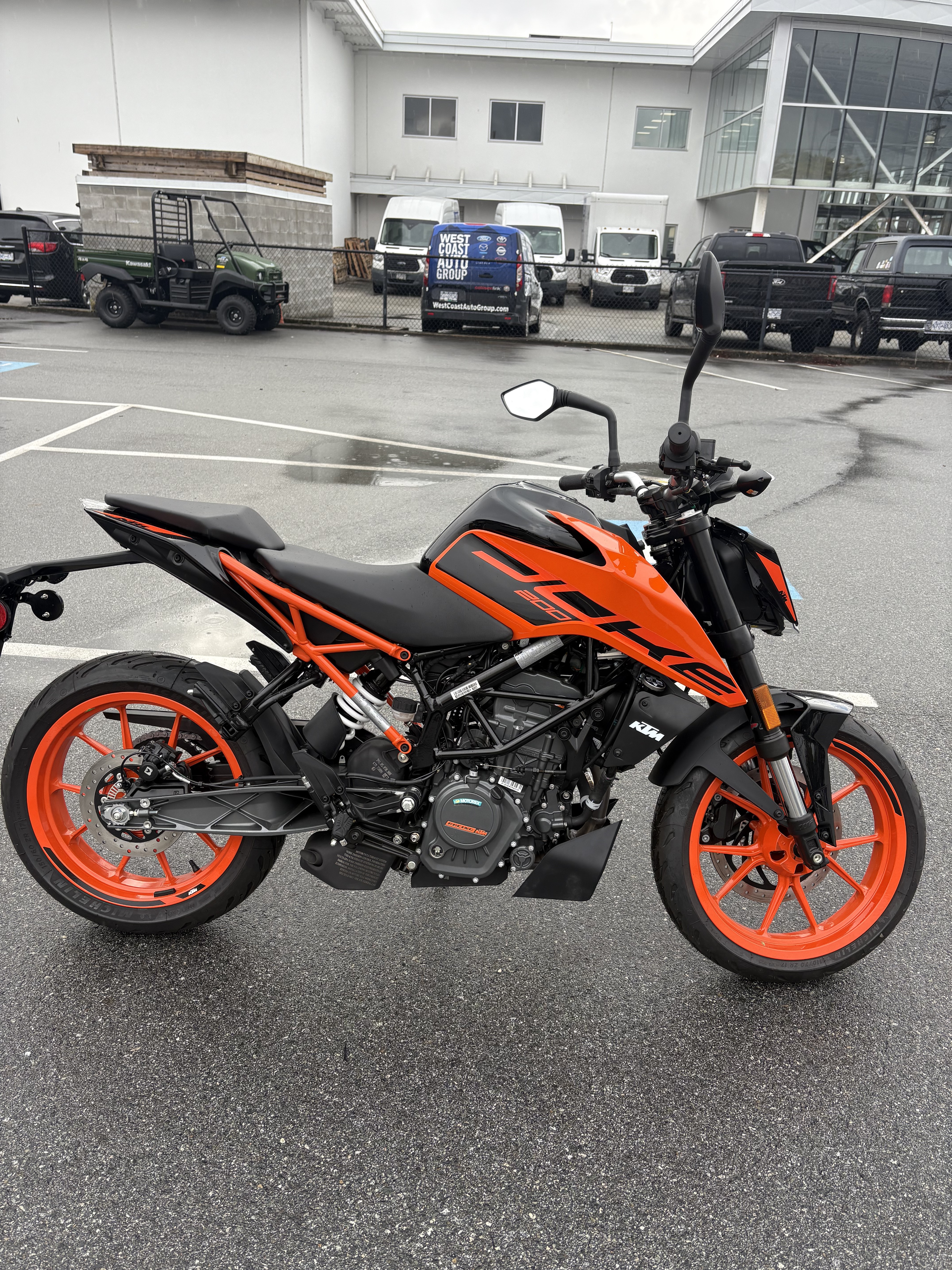 2023 KTM 200 Duke