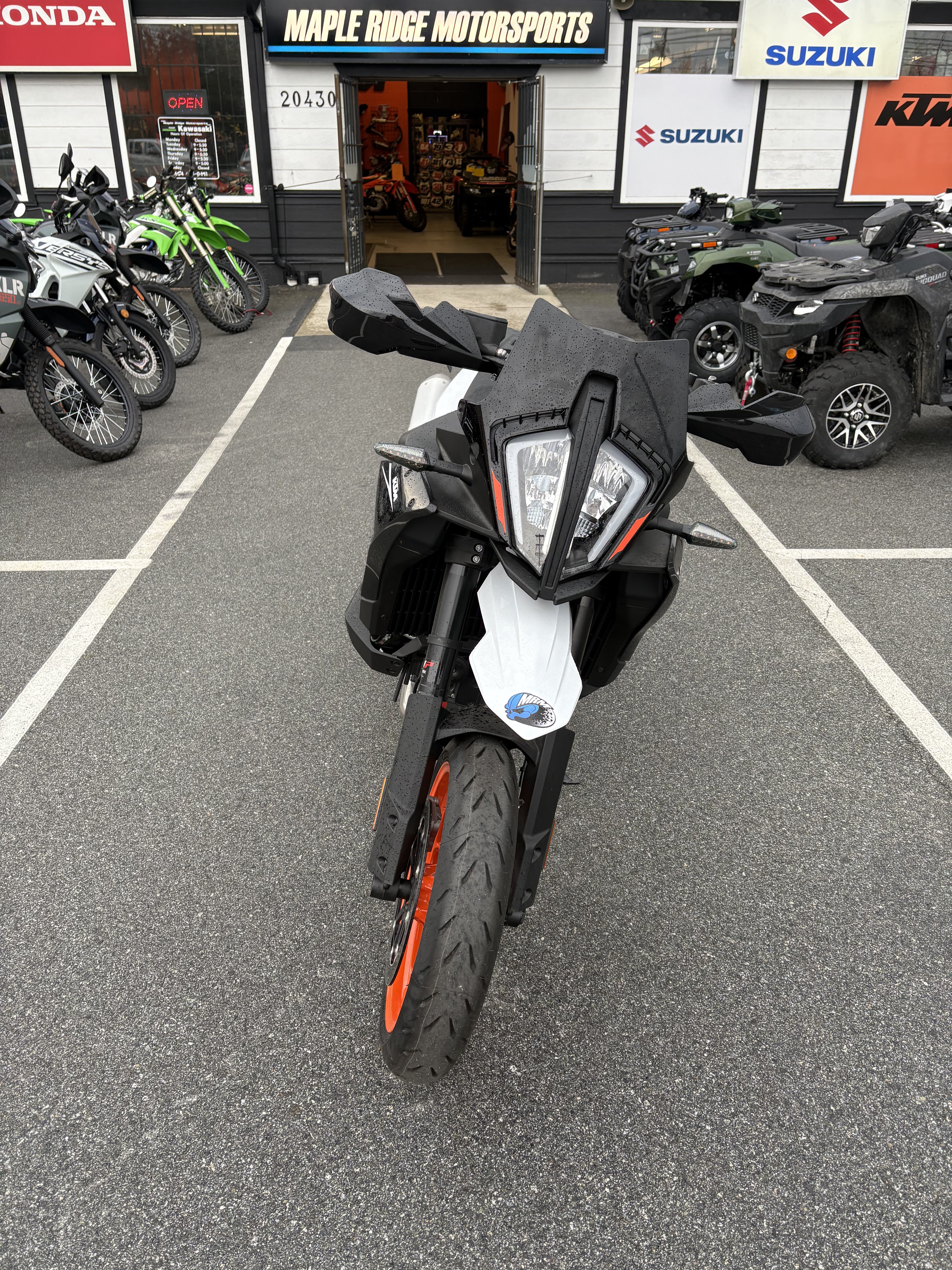 2024 KTM 890 SMT - Photo 18