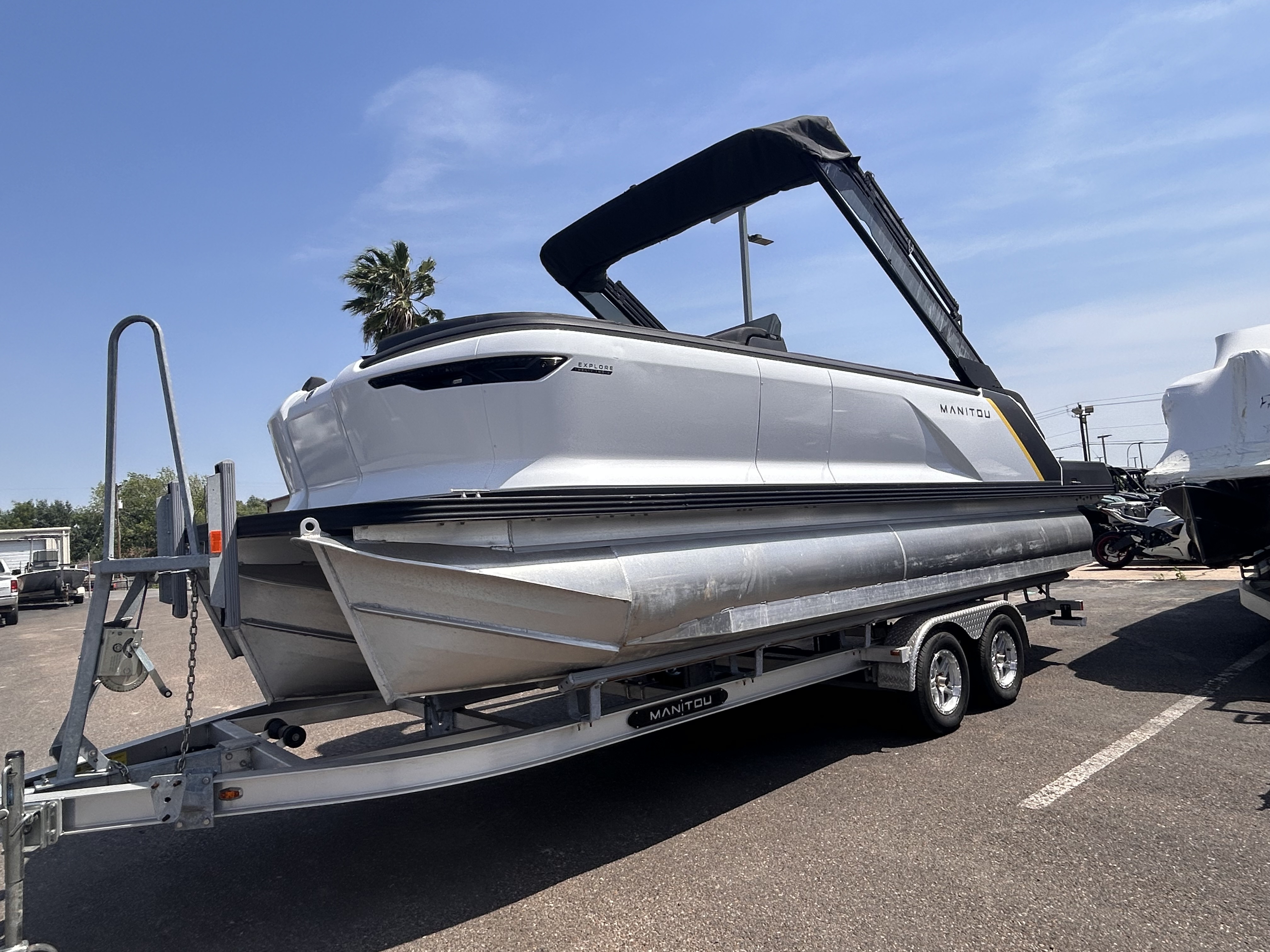 2023 Manitou EXPLORE SWITCHBACK 22MAX TRIFOLD STEALTH (Boat & Trailer Package) ($52,141.60) - Photo 15