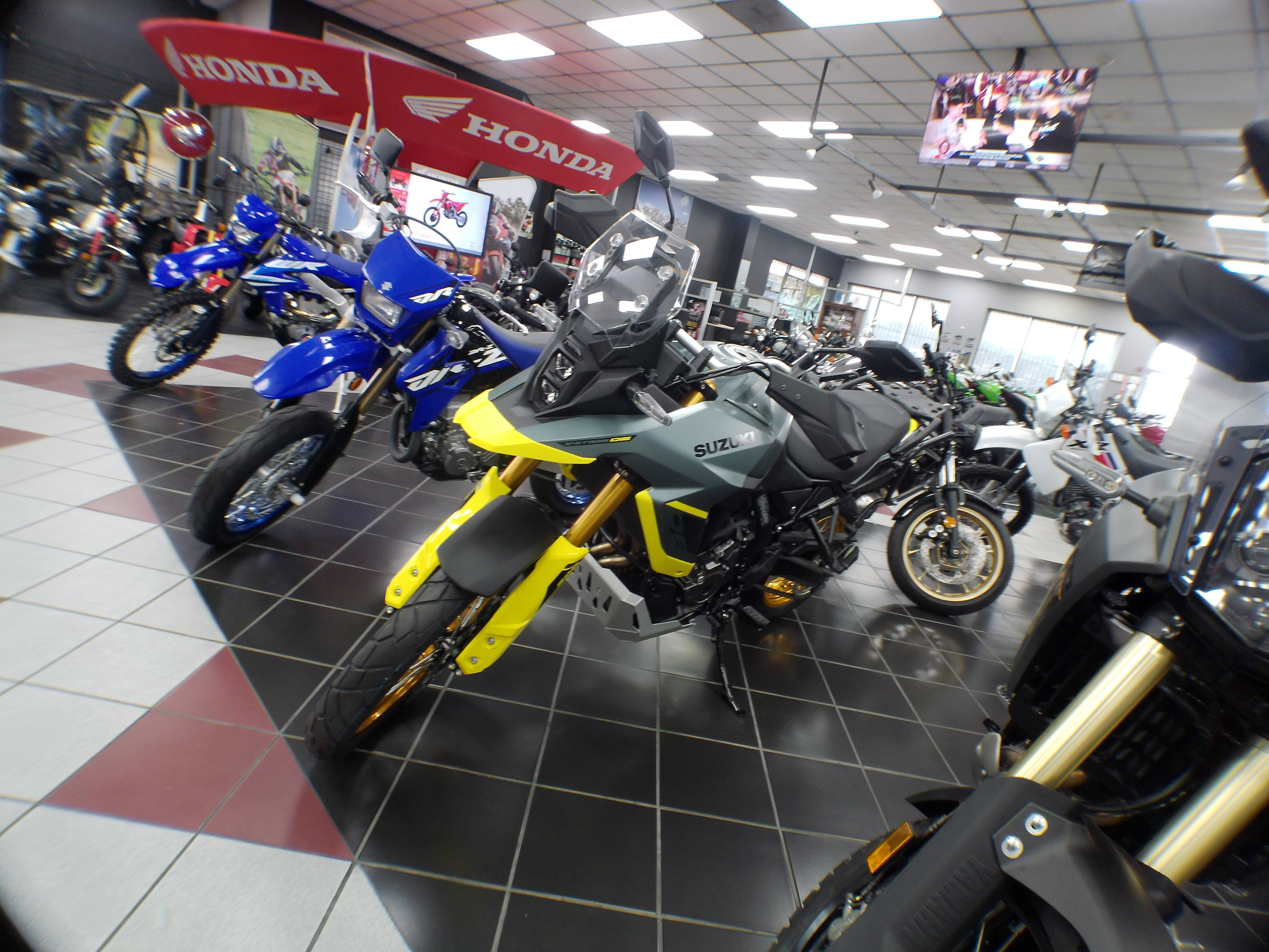 2024 Suzuki V-Strom 800DE ADVENTURE - Photo 11