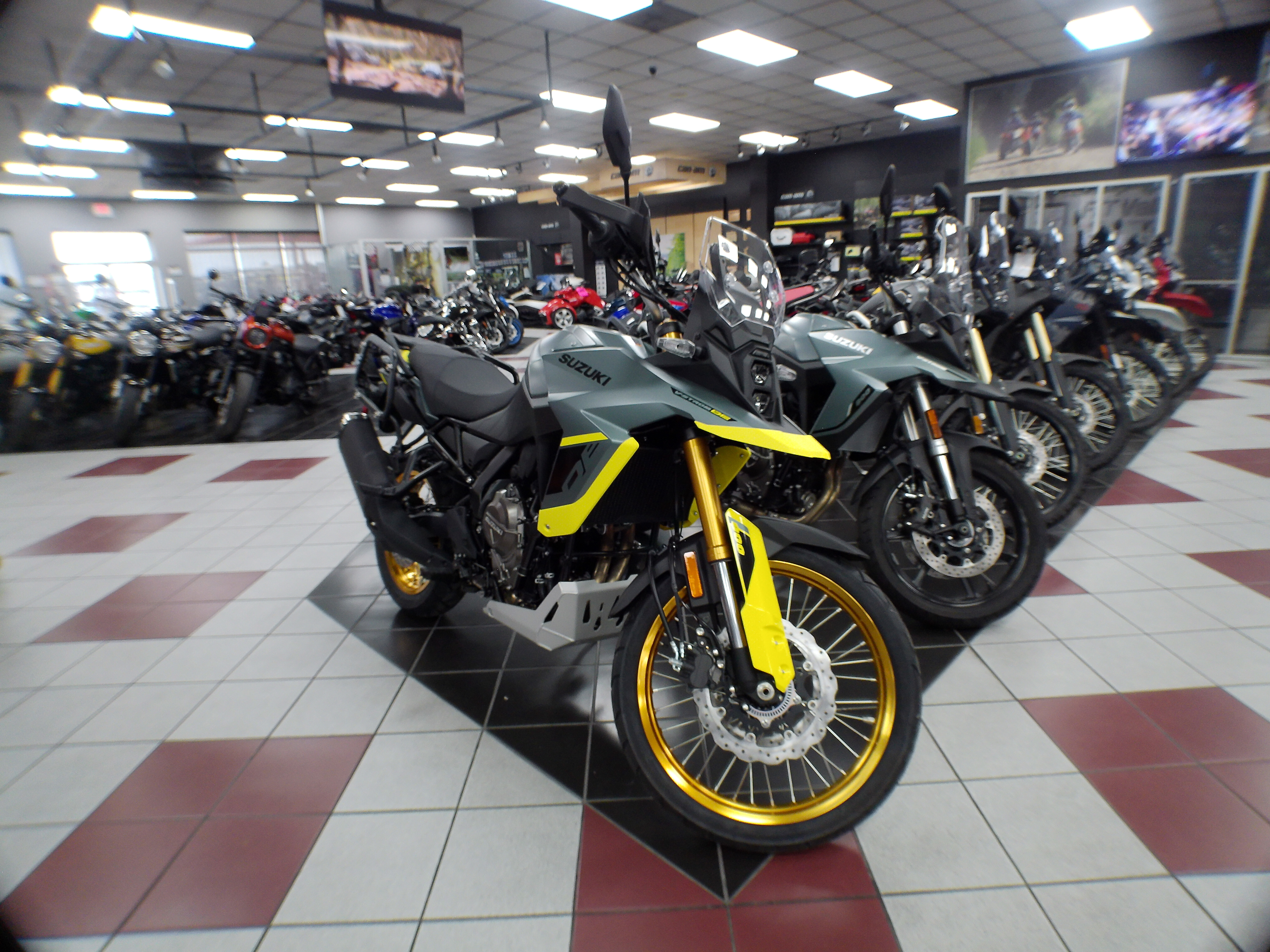 2024 Suzuki V-Strom 800DE ADVENTURE - Photo 13