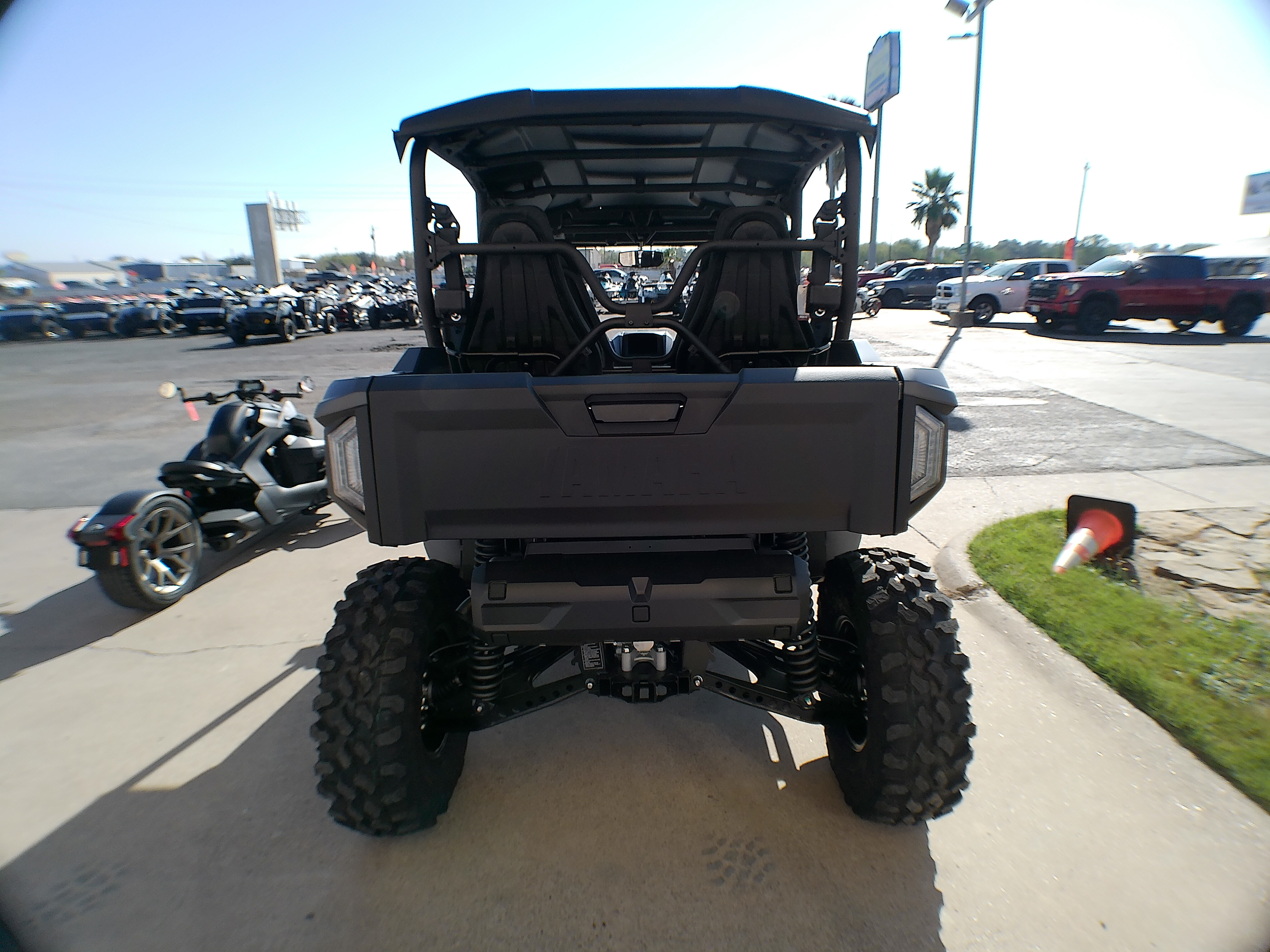 2025 Yamaha Wolverine RMAX4 1000 XT-R - Photo 8