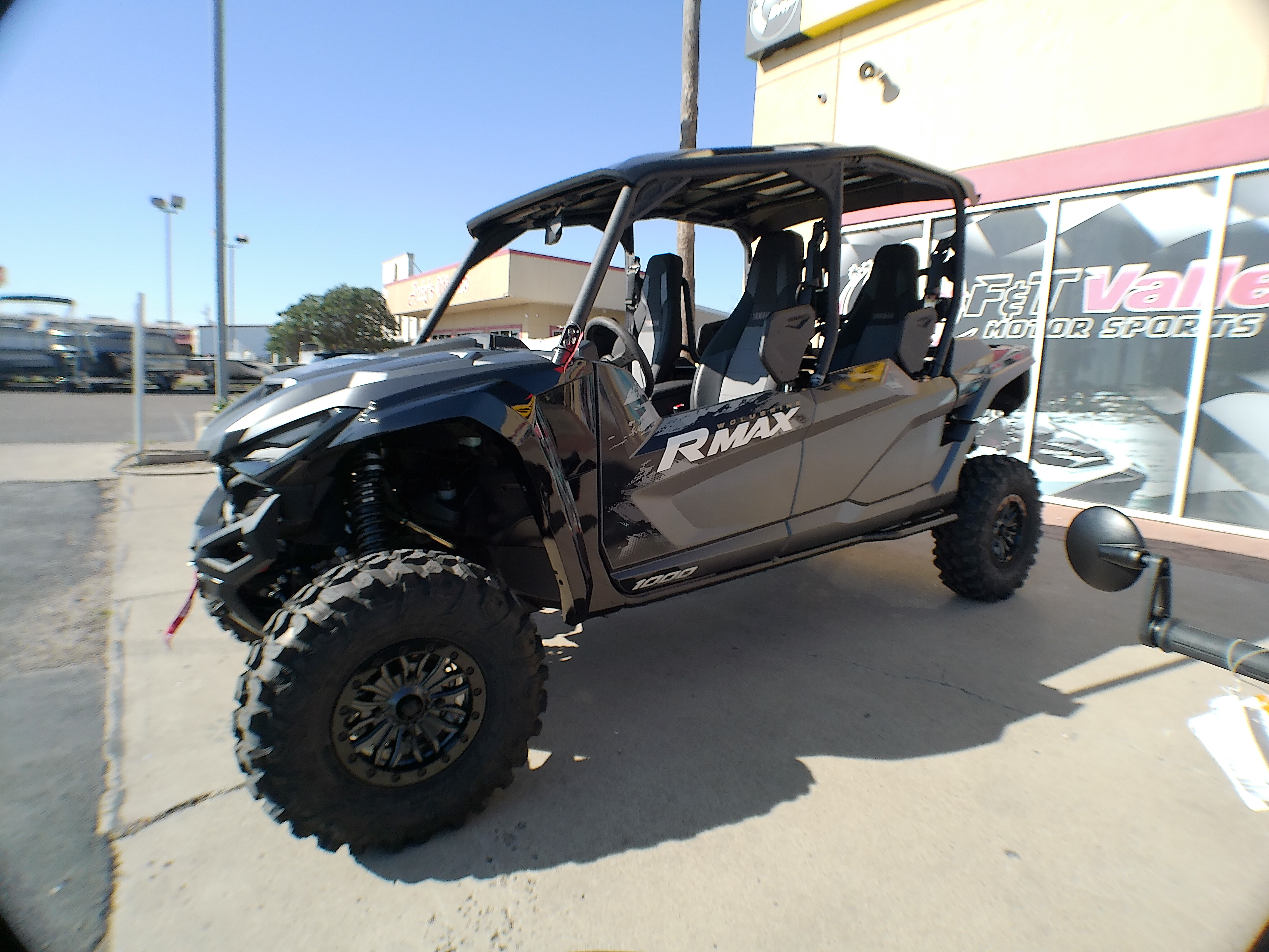 2025 Yamaha Wolverine RMAX4 1000 XT-R - Photo 11