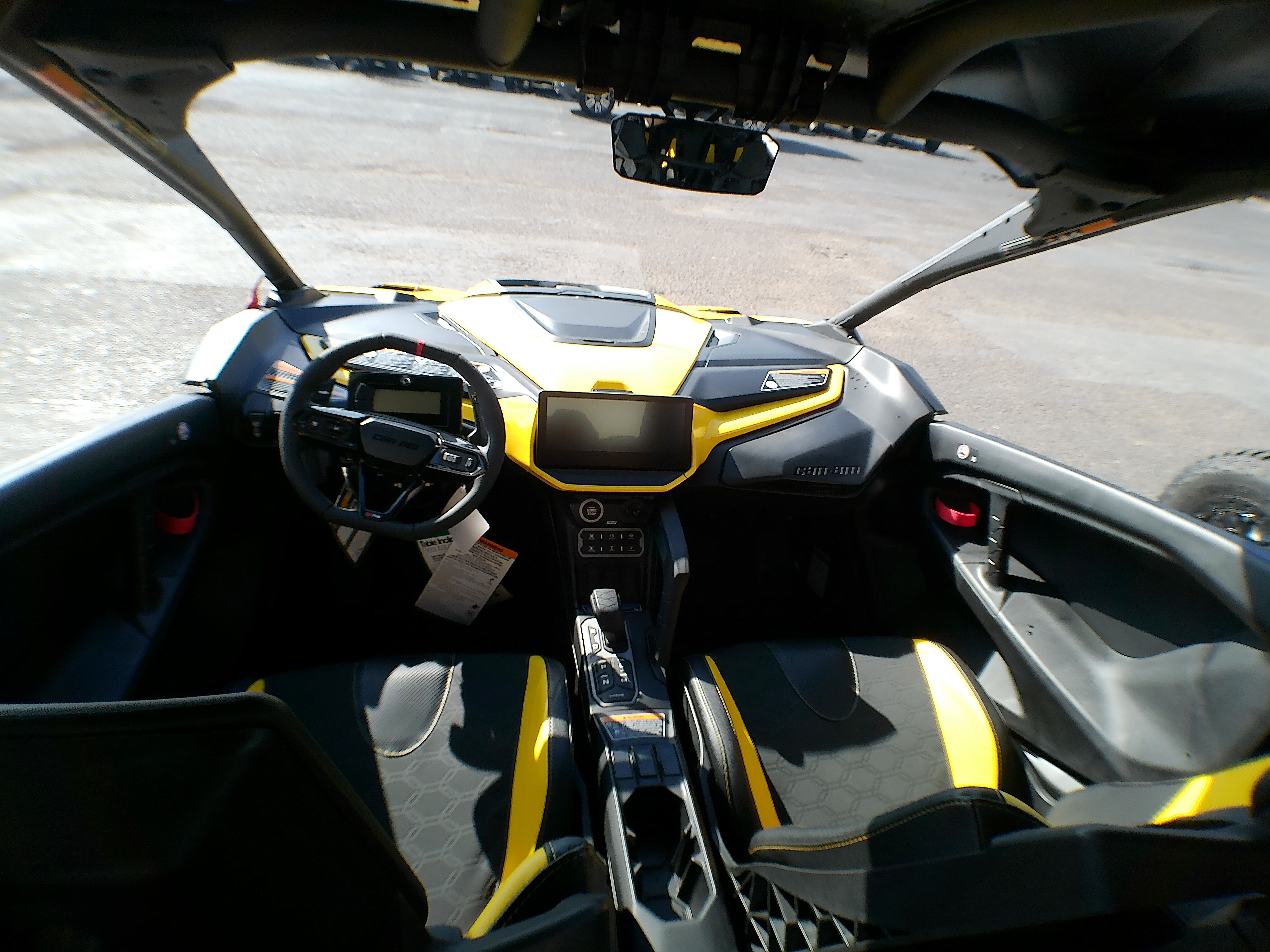 2025 Can-Am MV R MX XRS - Photo 10