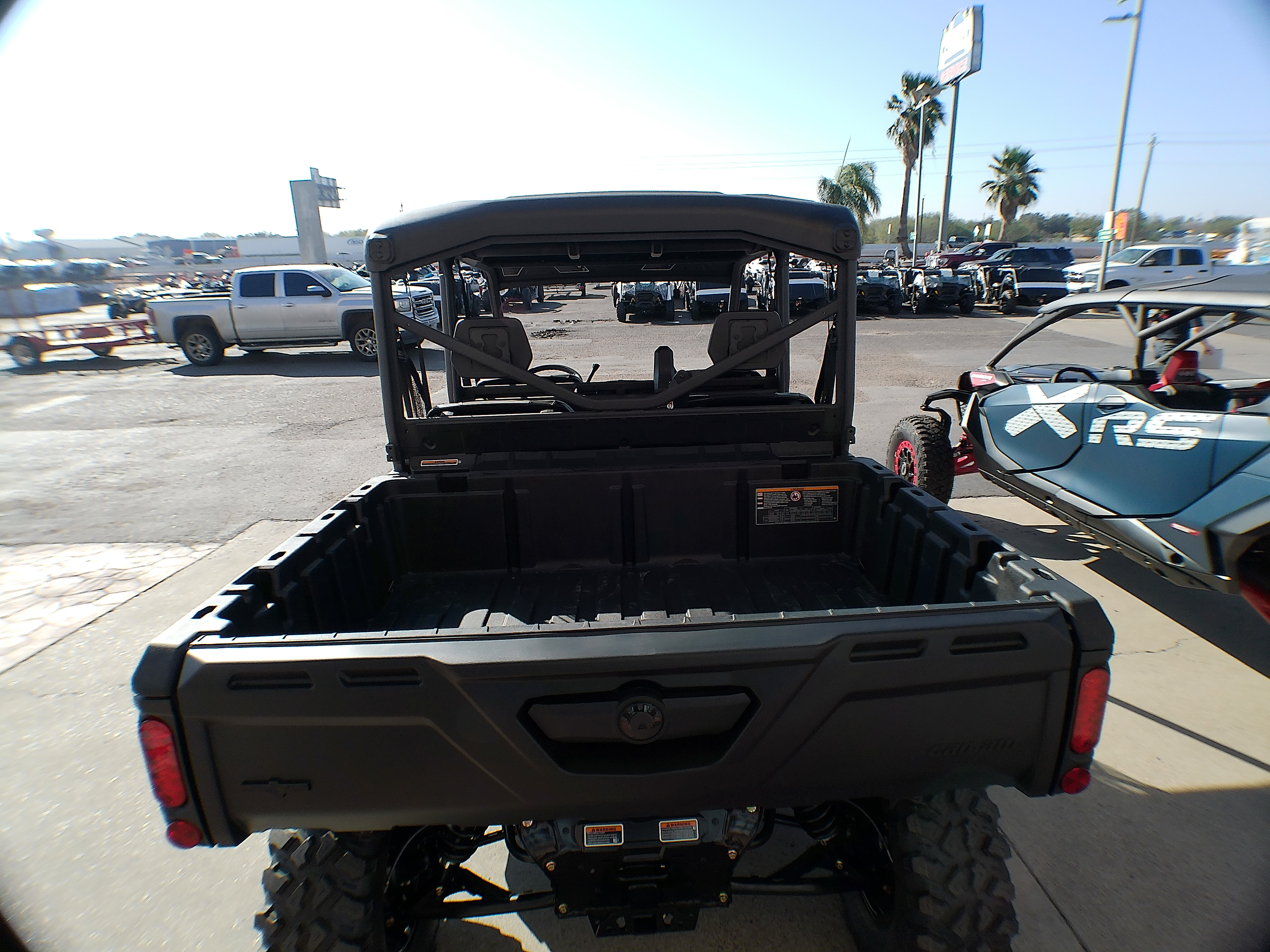 2025 Can-Am DEF MAX TEX - Photo 9