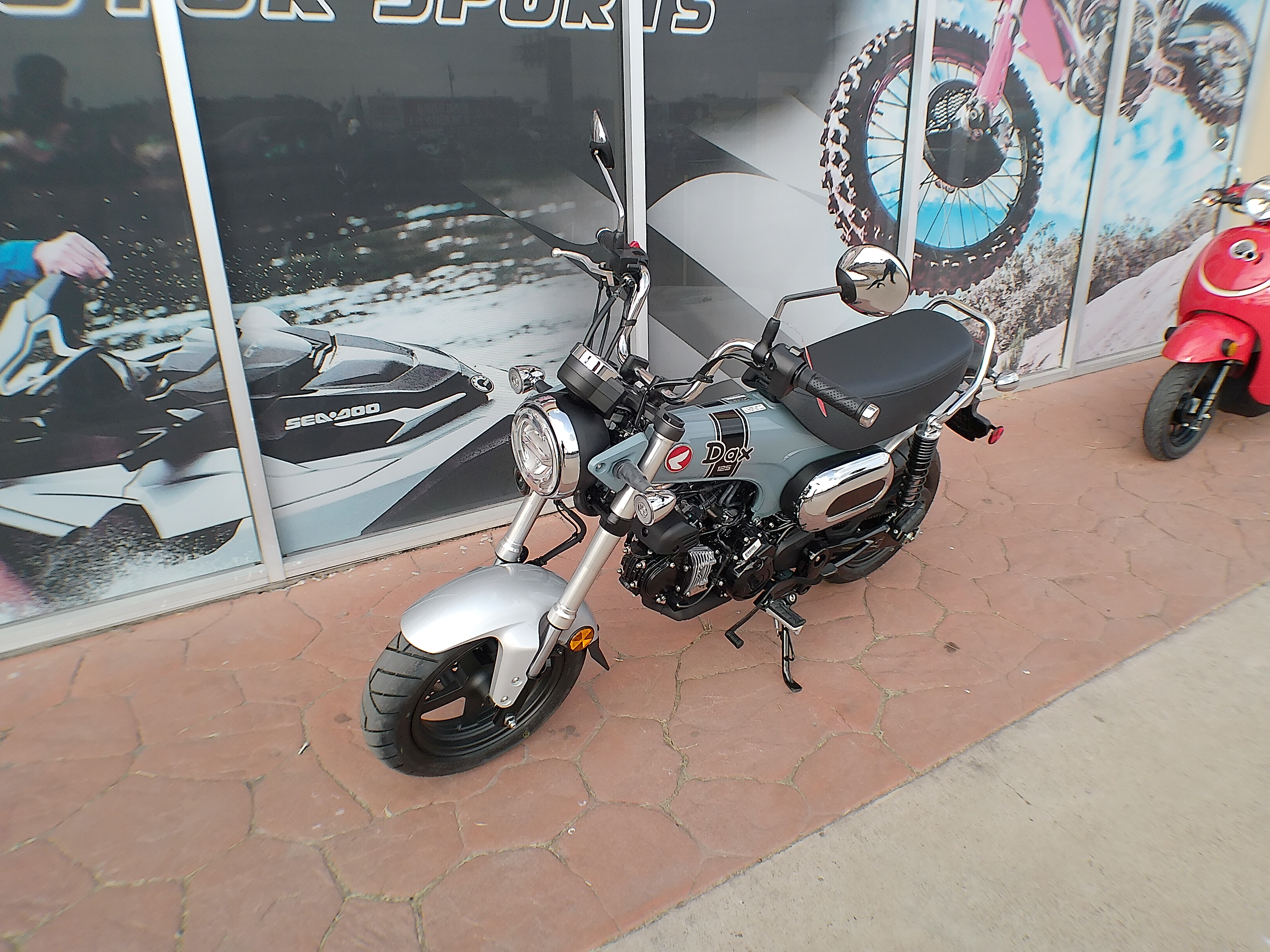 2025 Honda Dax 125 - Photo 6