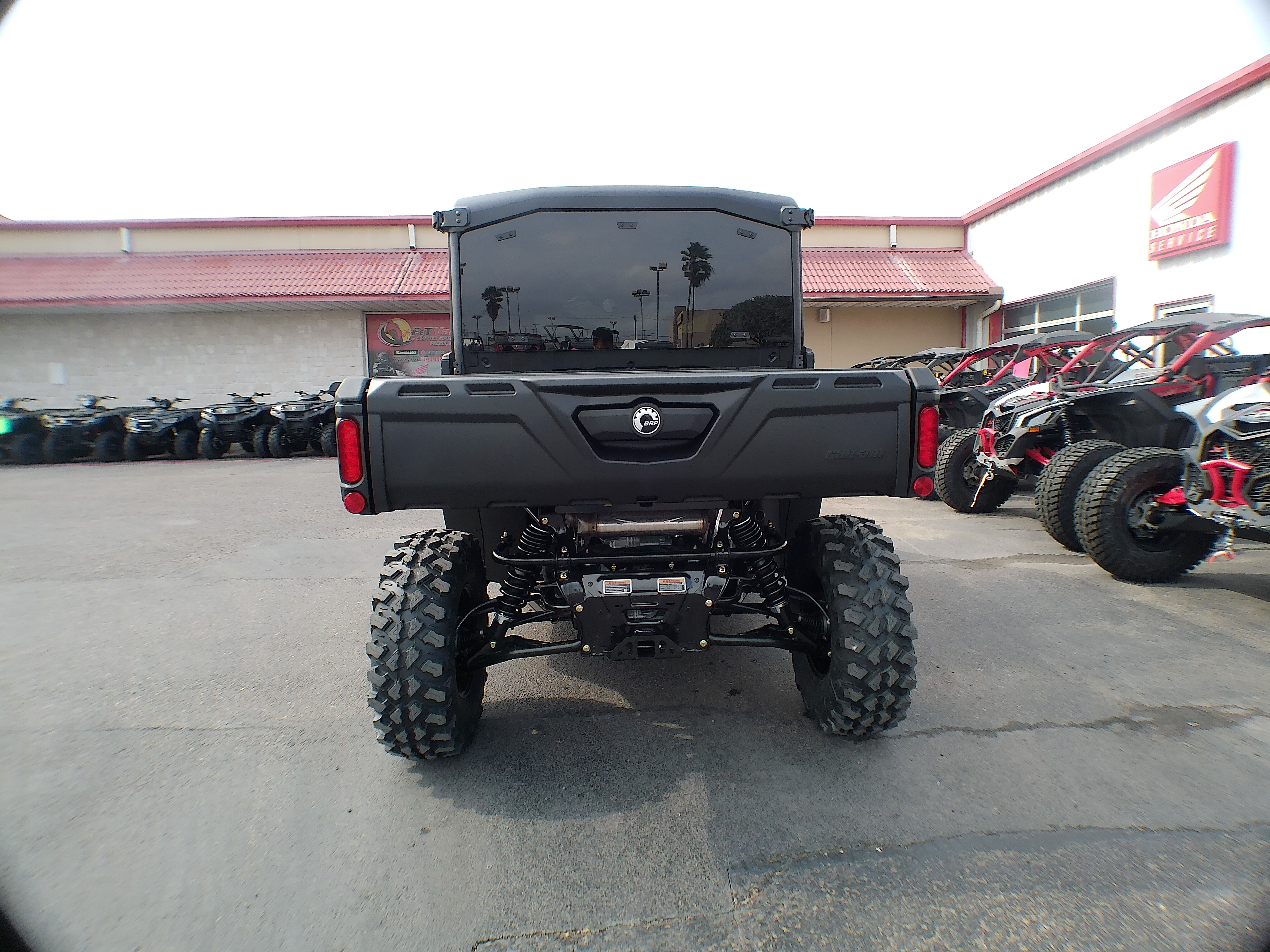 2025 Can-Am DEF MAX LTD 65 HD10 - Photo 6