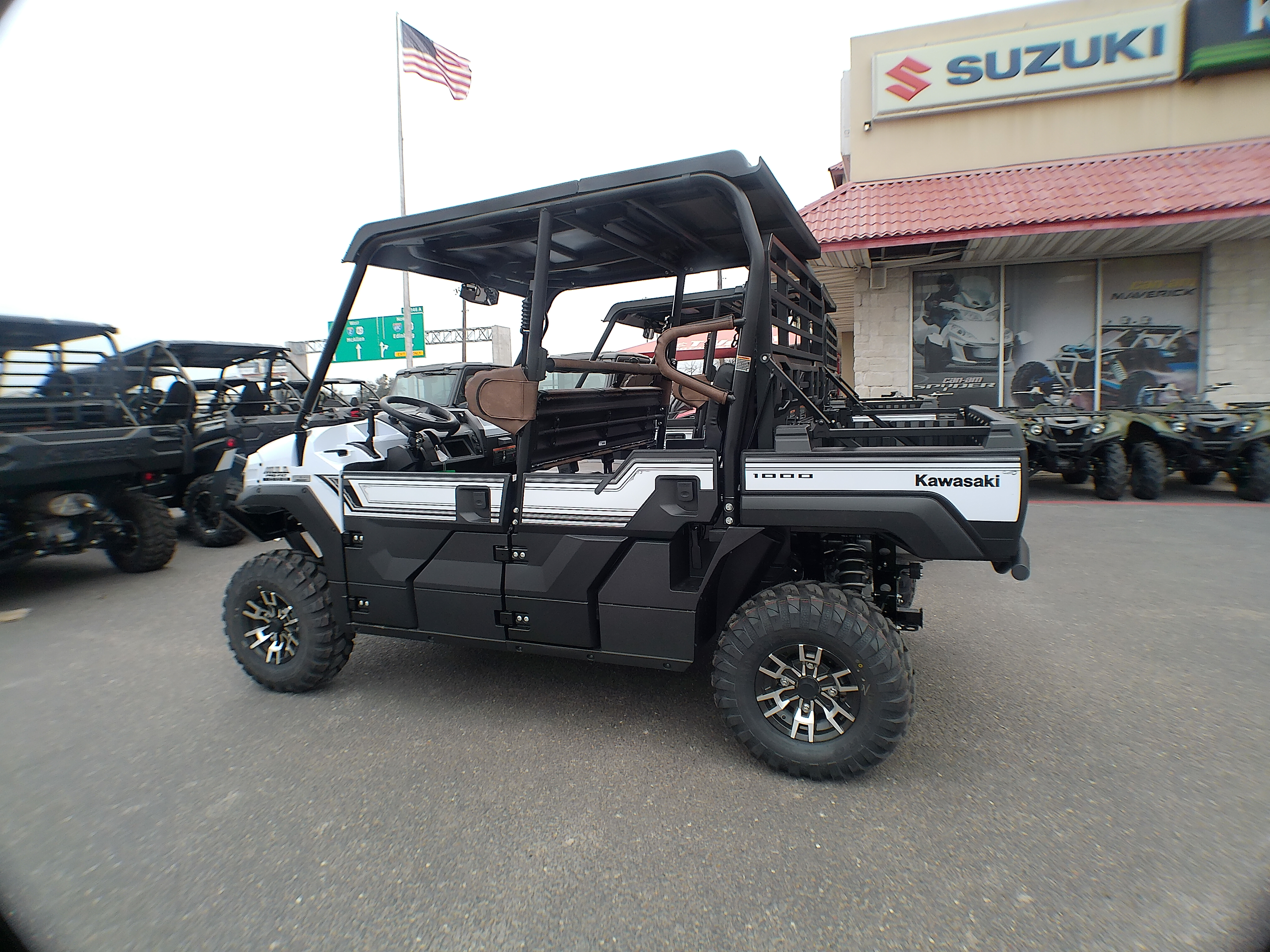 2025 Kawasaki Mule™ PRO-FXT™ 1000 Platinum Ranch Edition - Photo 8