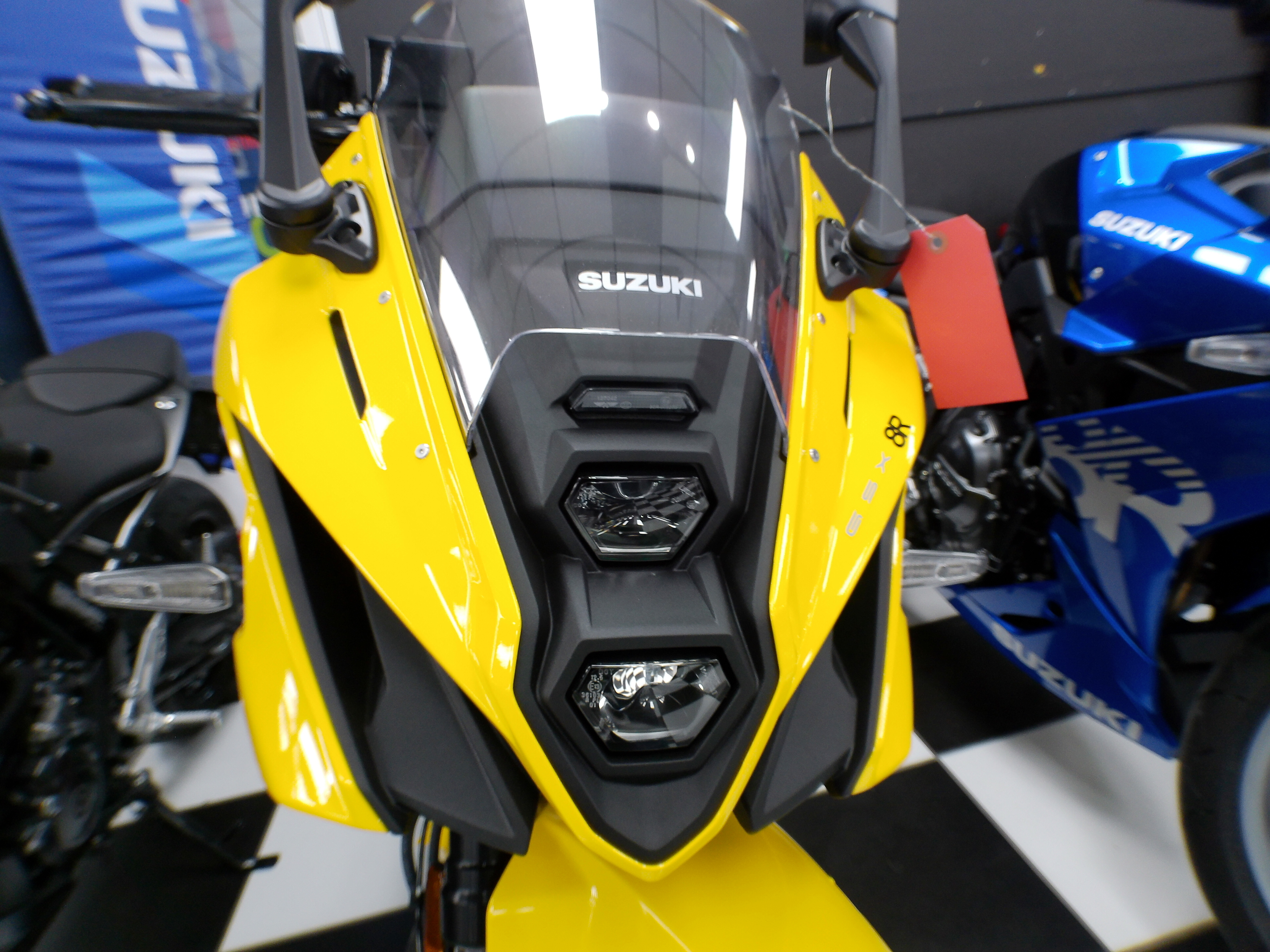 2025 Suzuki GSX-S 8R - Photo 6