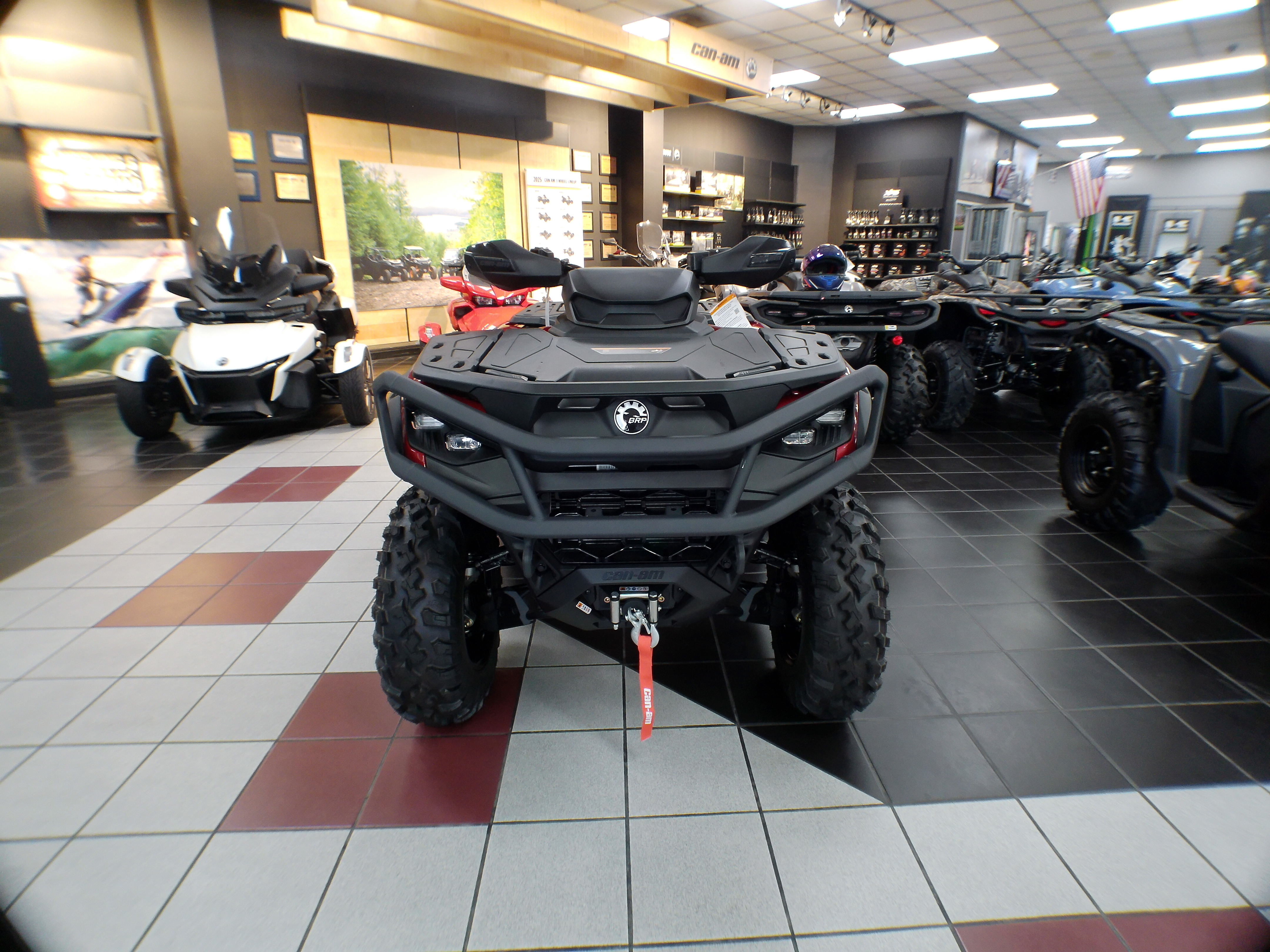 2025 Can-Am OUTL XT 850 - Photo 4