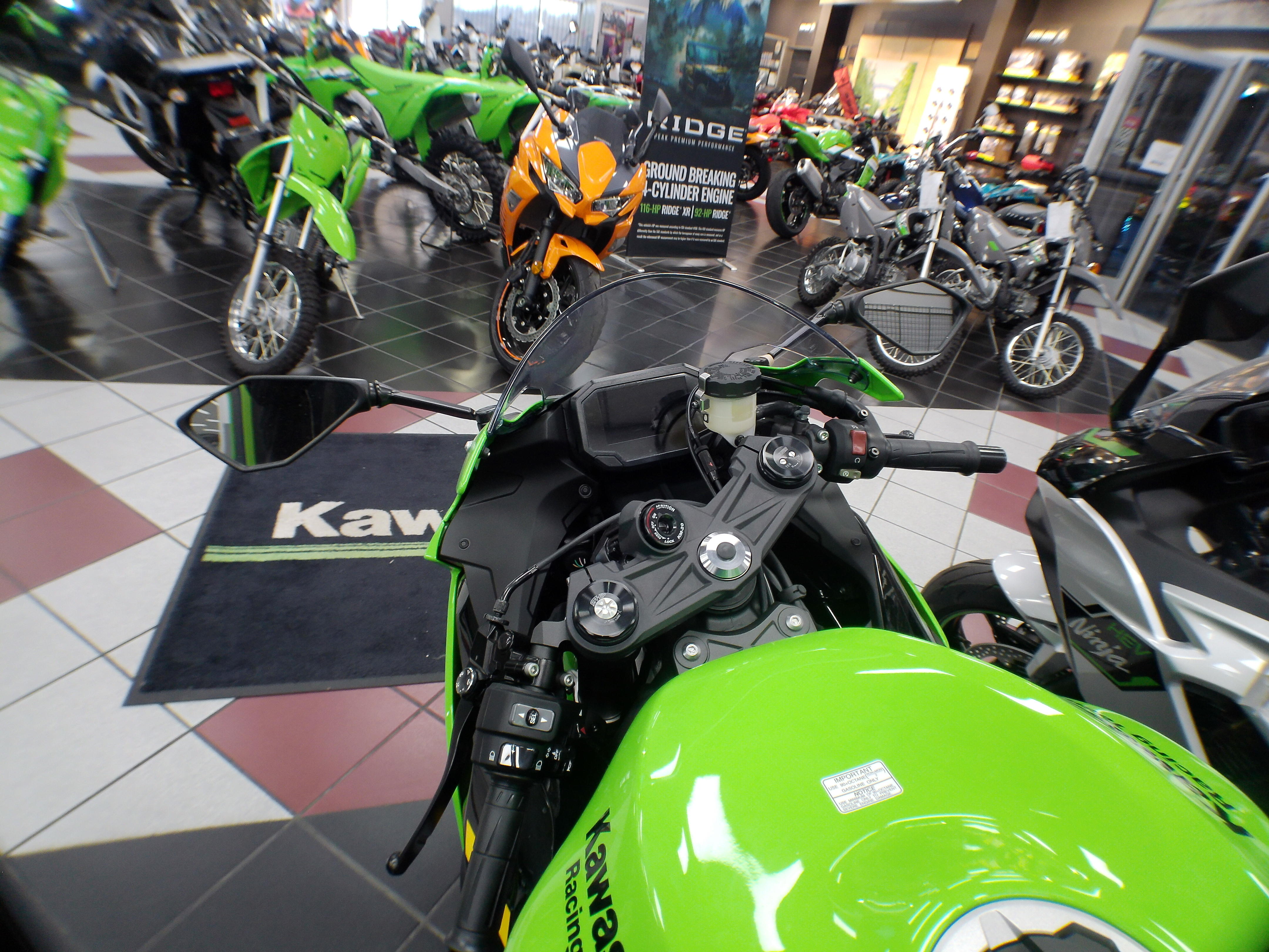 2025 Kawasaki Ninja® ZX™-6R KRT EDITION - Photo 10