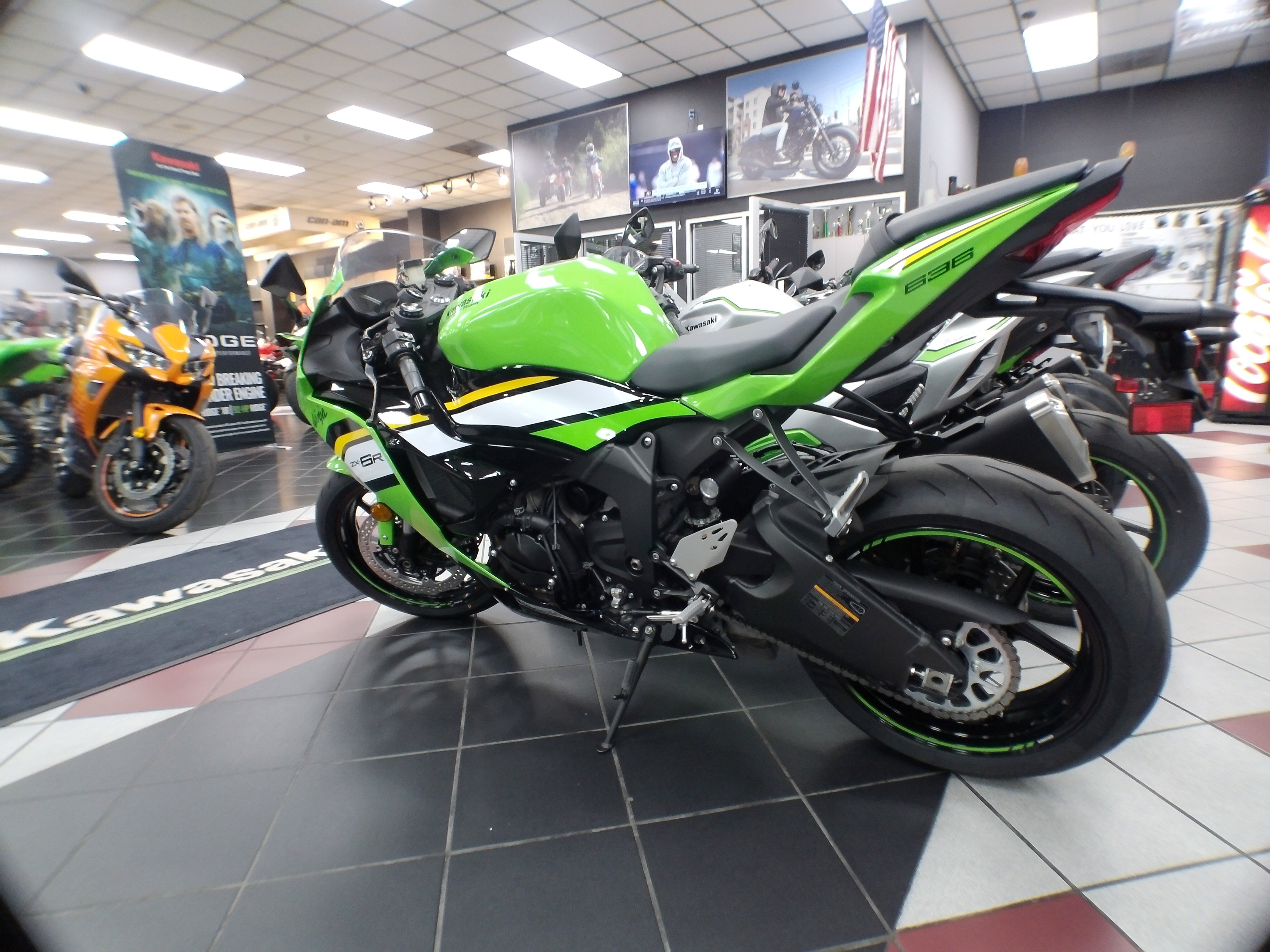 2025 Kawasaki Ninja® ZX™-6R KRT EDITION - Photo 14