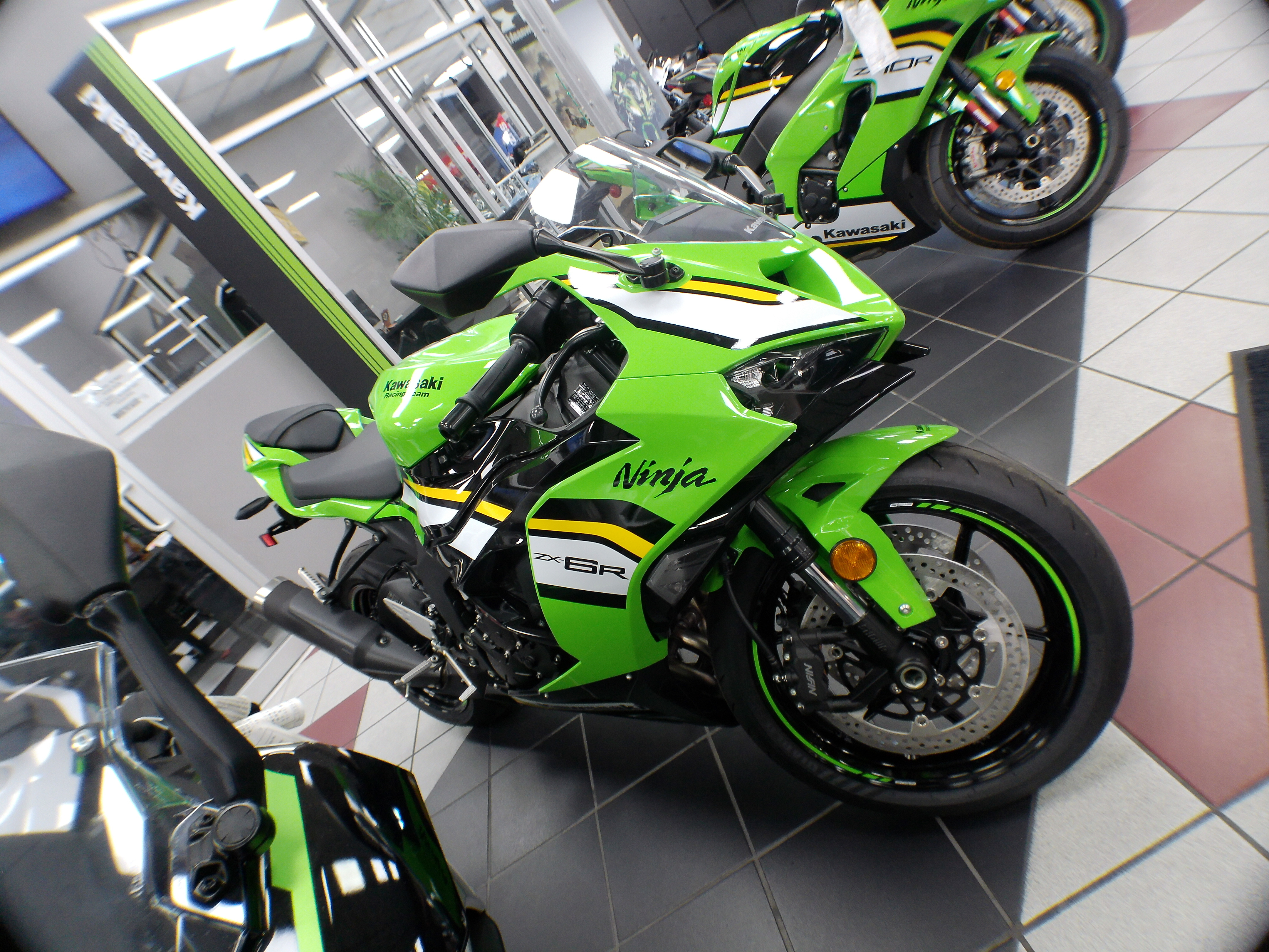 2025 Kawasaki Ninja® ZX™-6R KRT EDITION - Photo 9