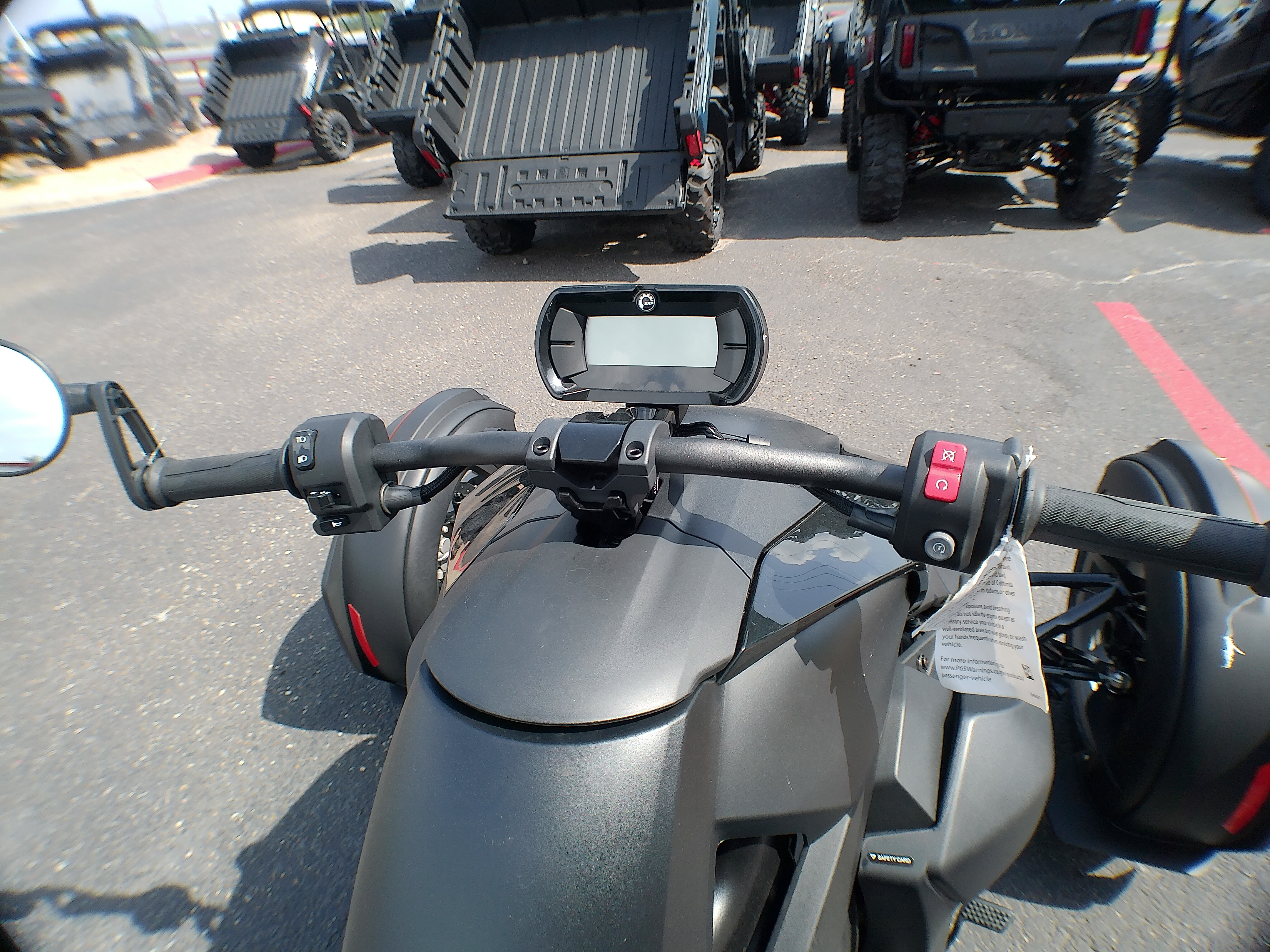 2025 Can-Am RYKER 600 CALI - Photo 4